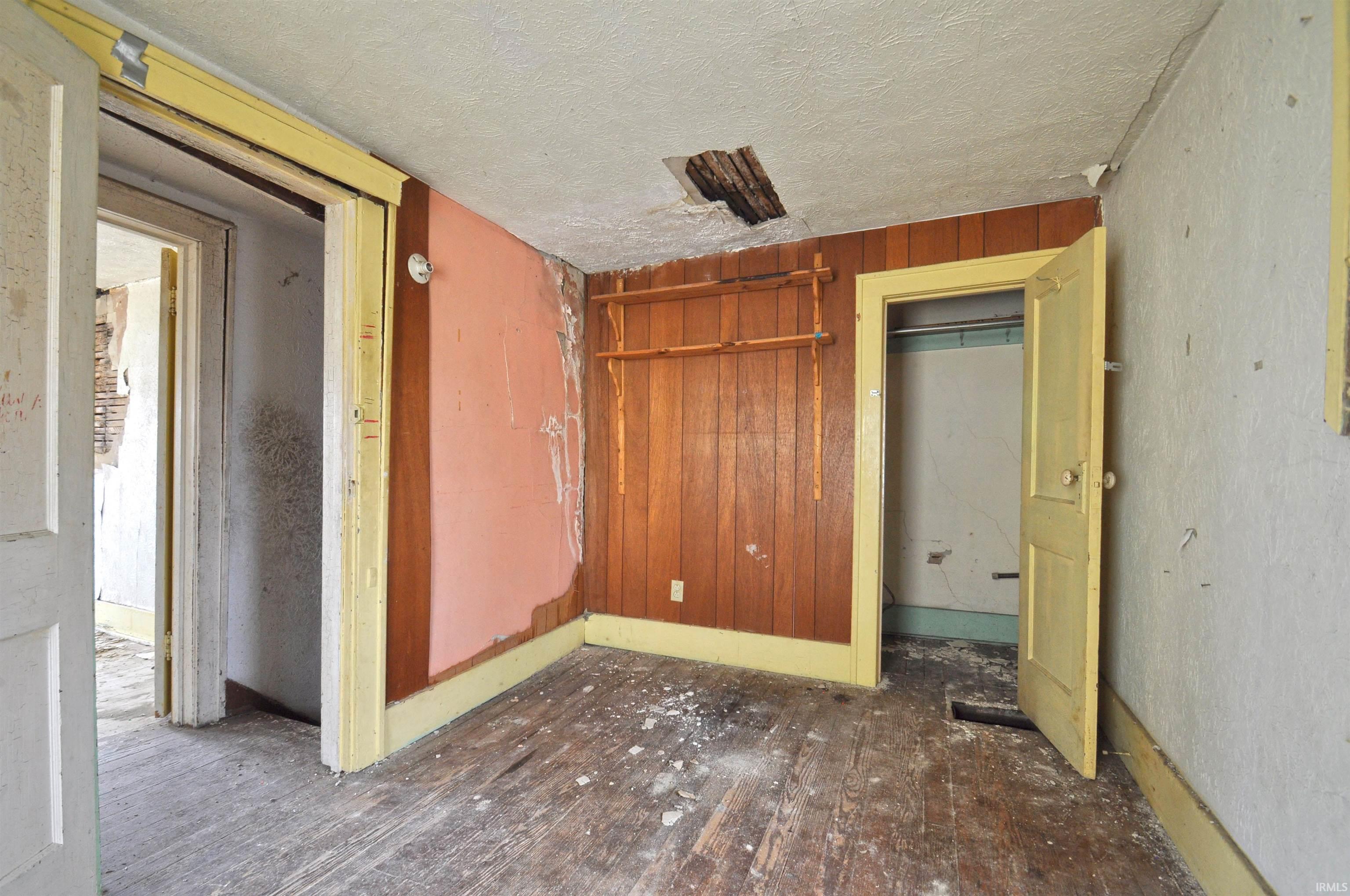 211 Columbia