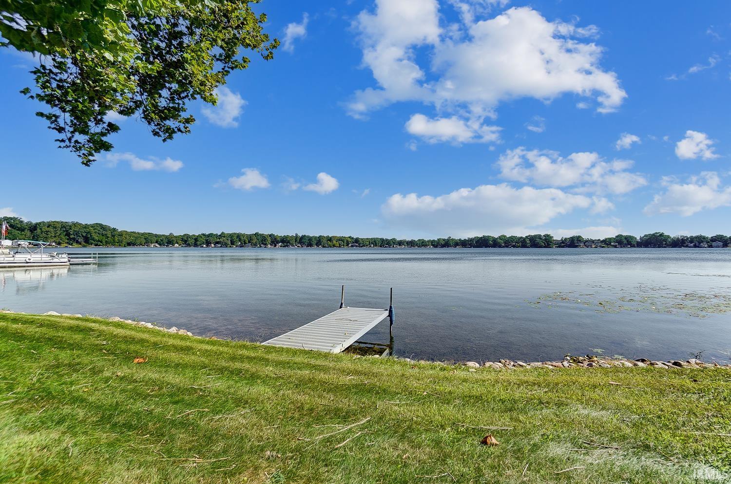 4805 S. 895 E. Pretty Lake