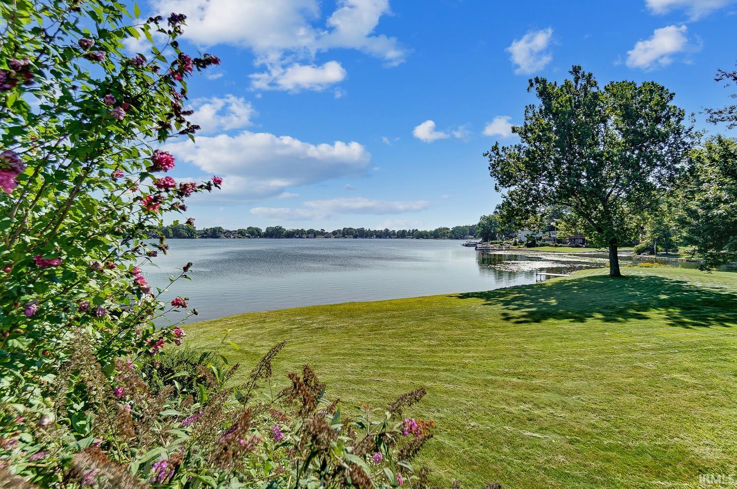 4805 S. 895 E. Pretty Lake