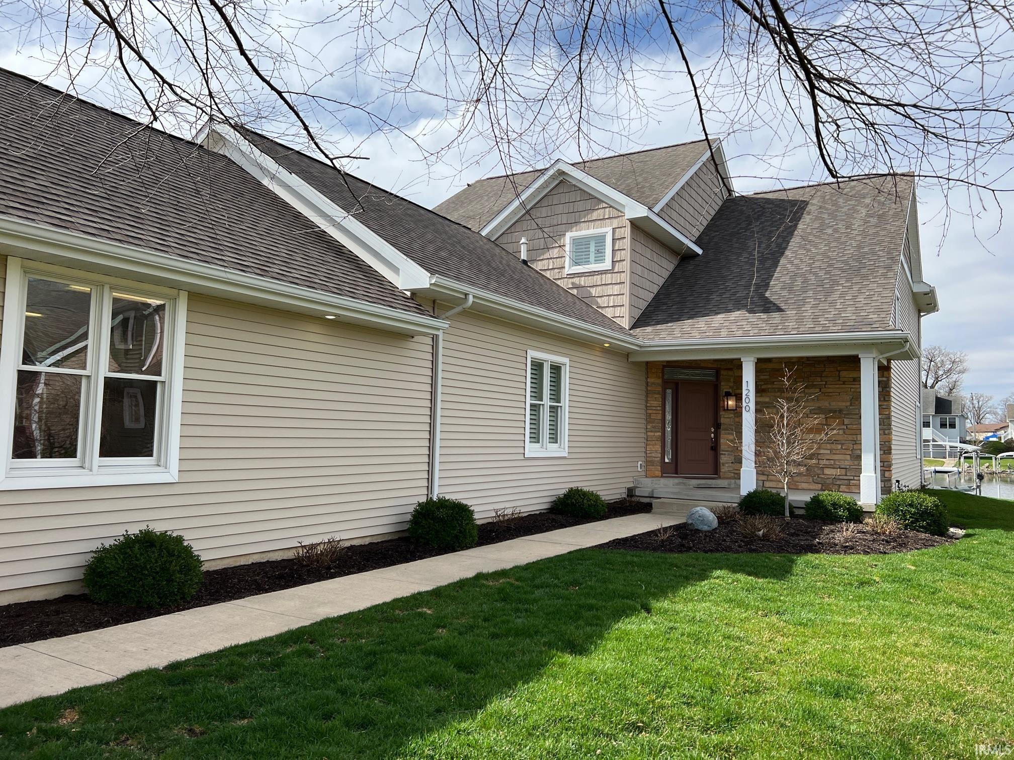 1200 Ferndale