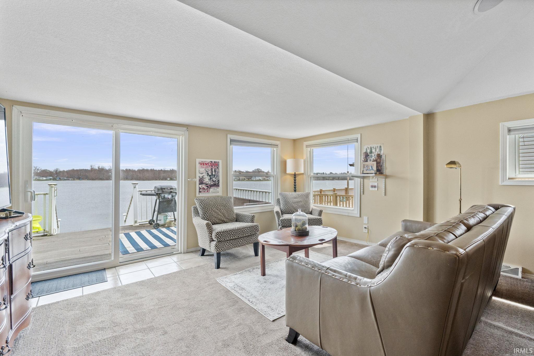 3370 Skinner Lake W