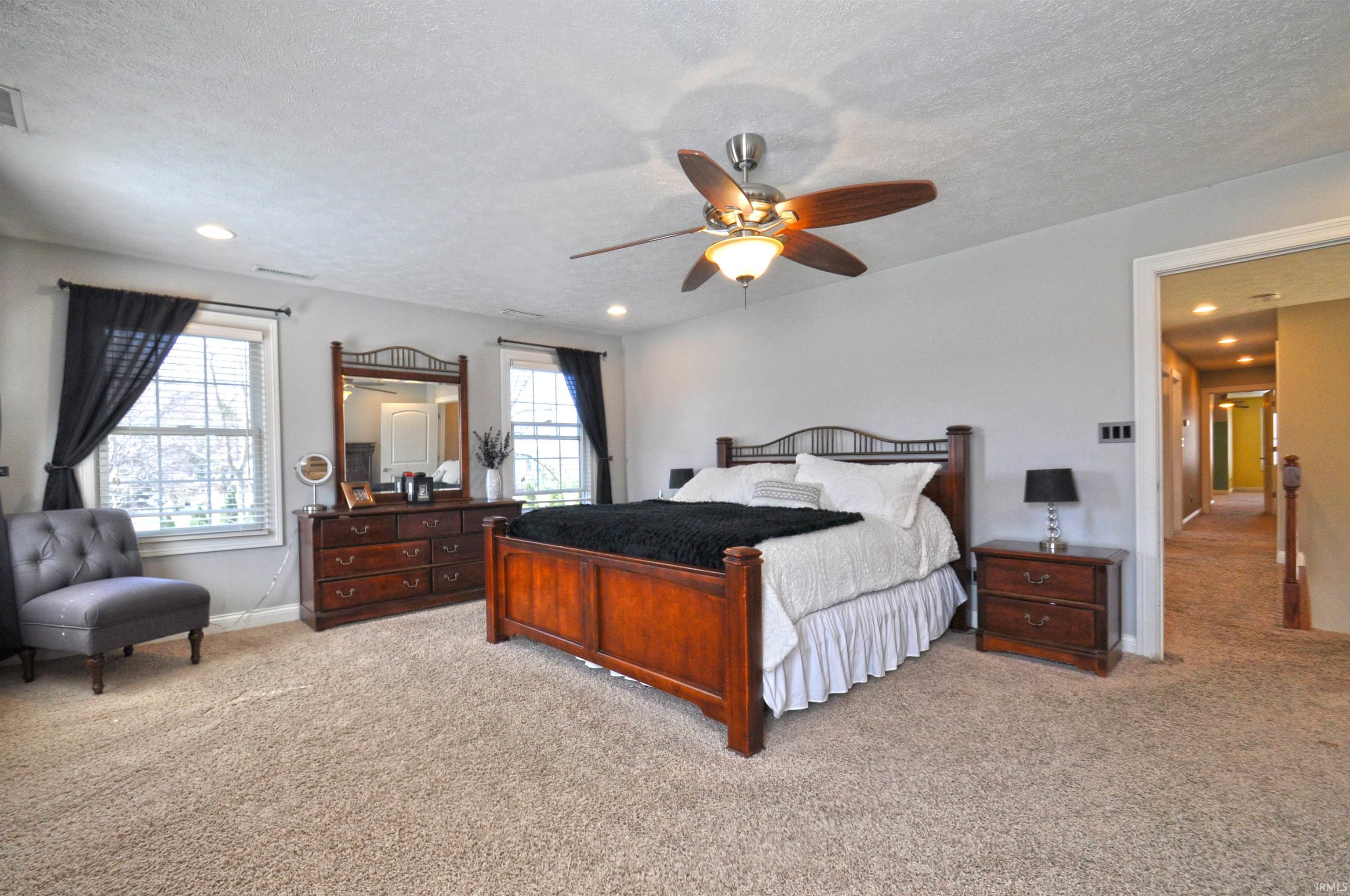 22470 Walnut