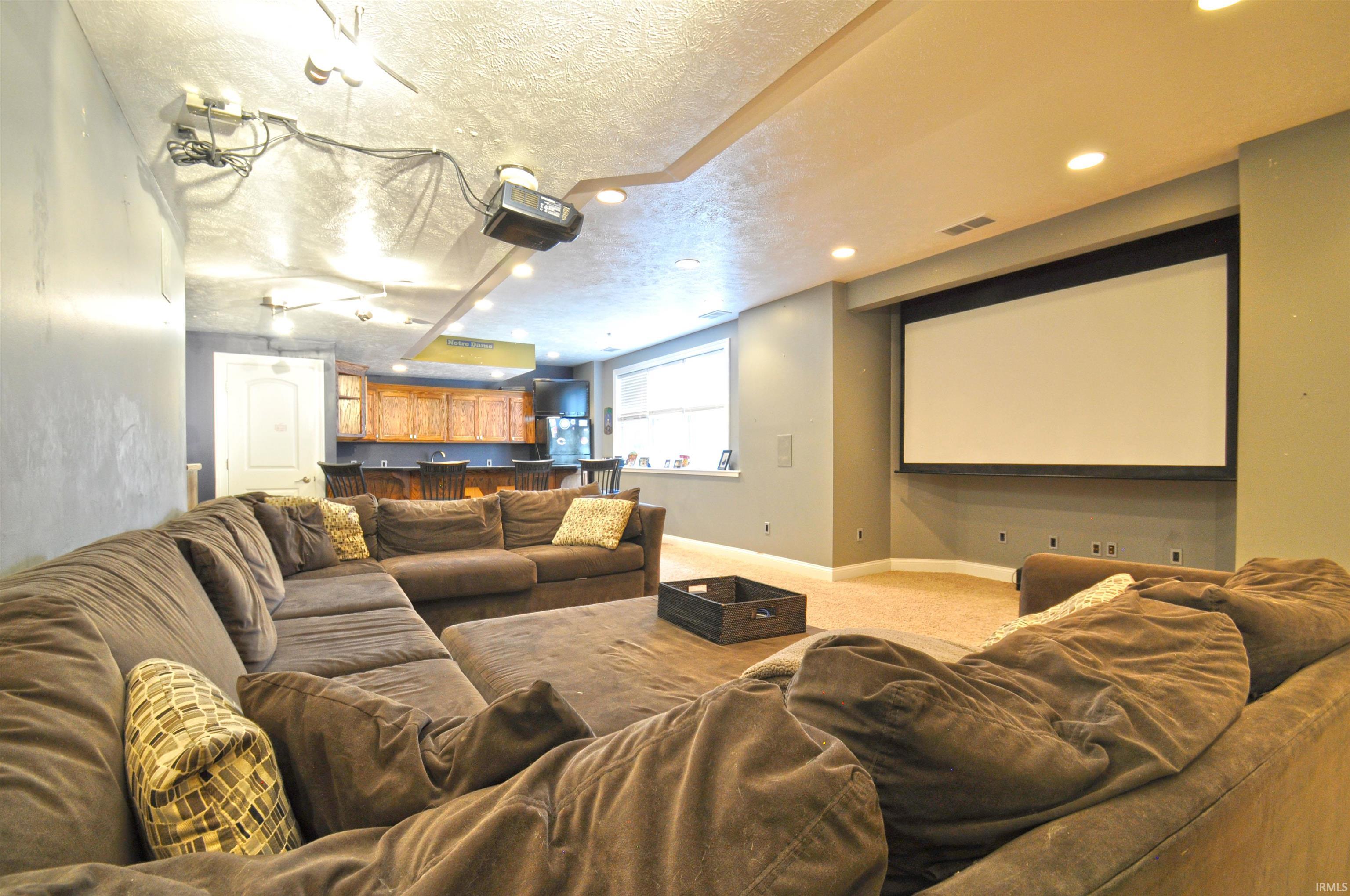 22470 Walnut