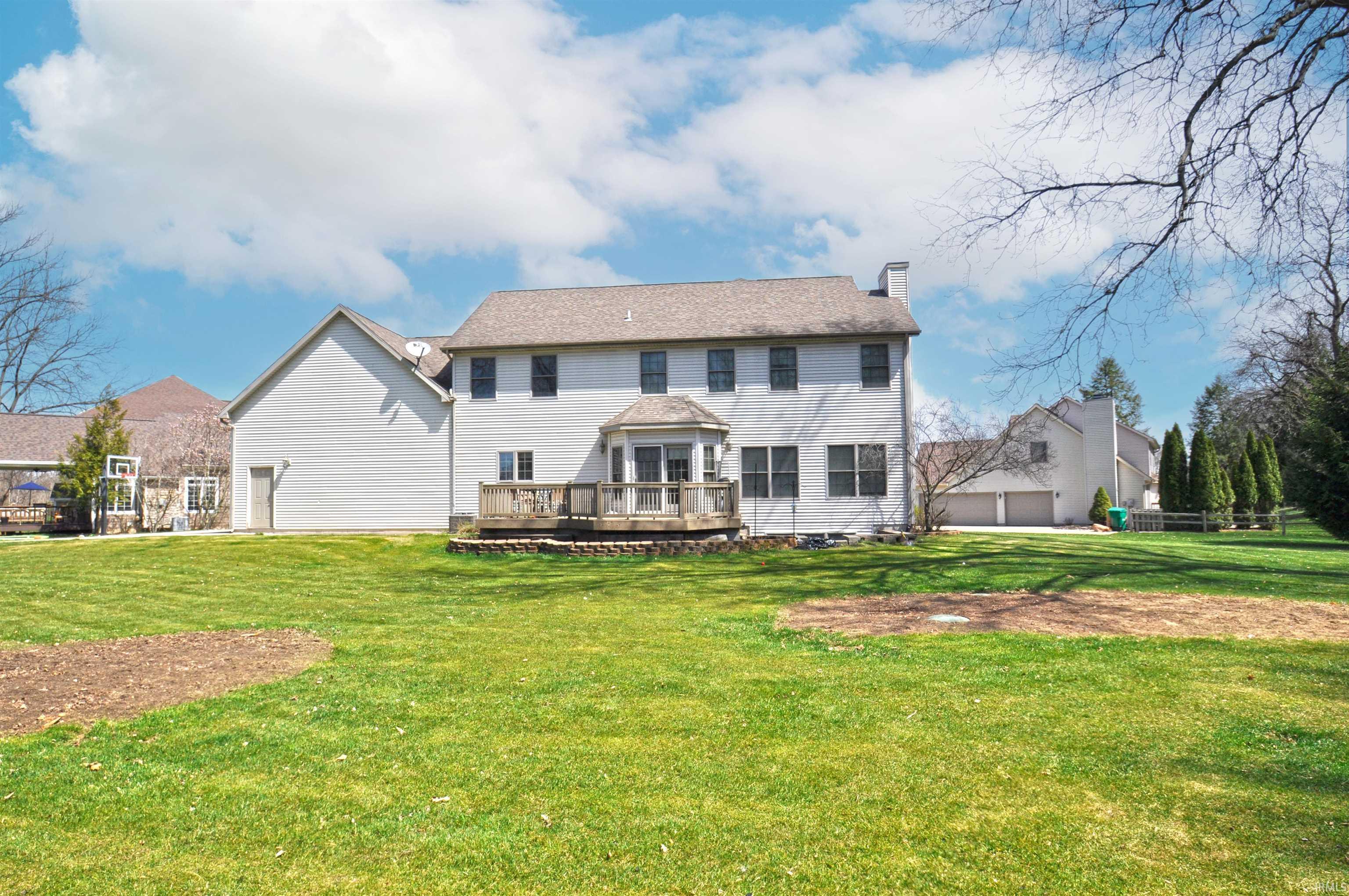 22470 Walnut