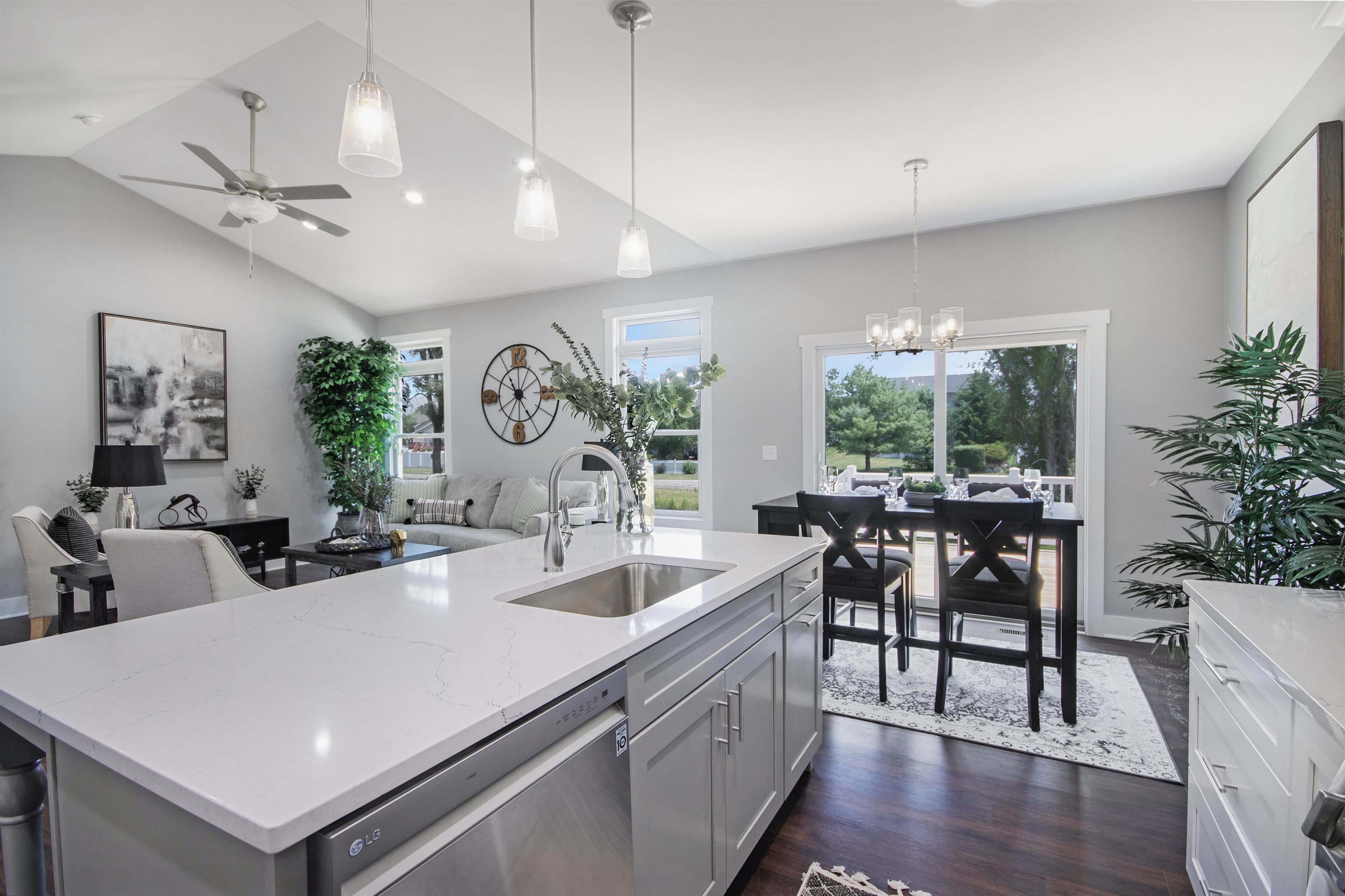1618 Stoneham