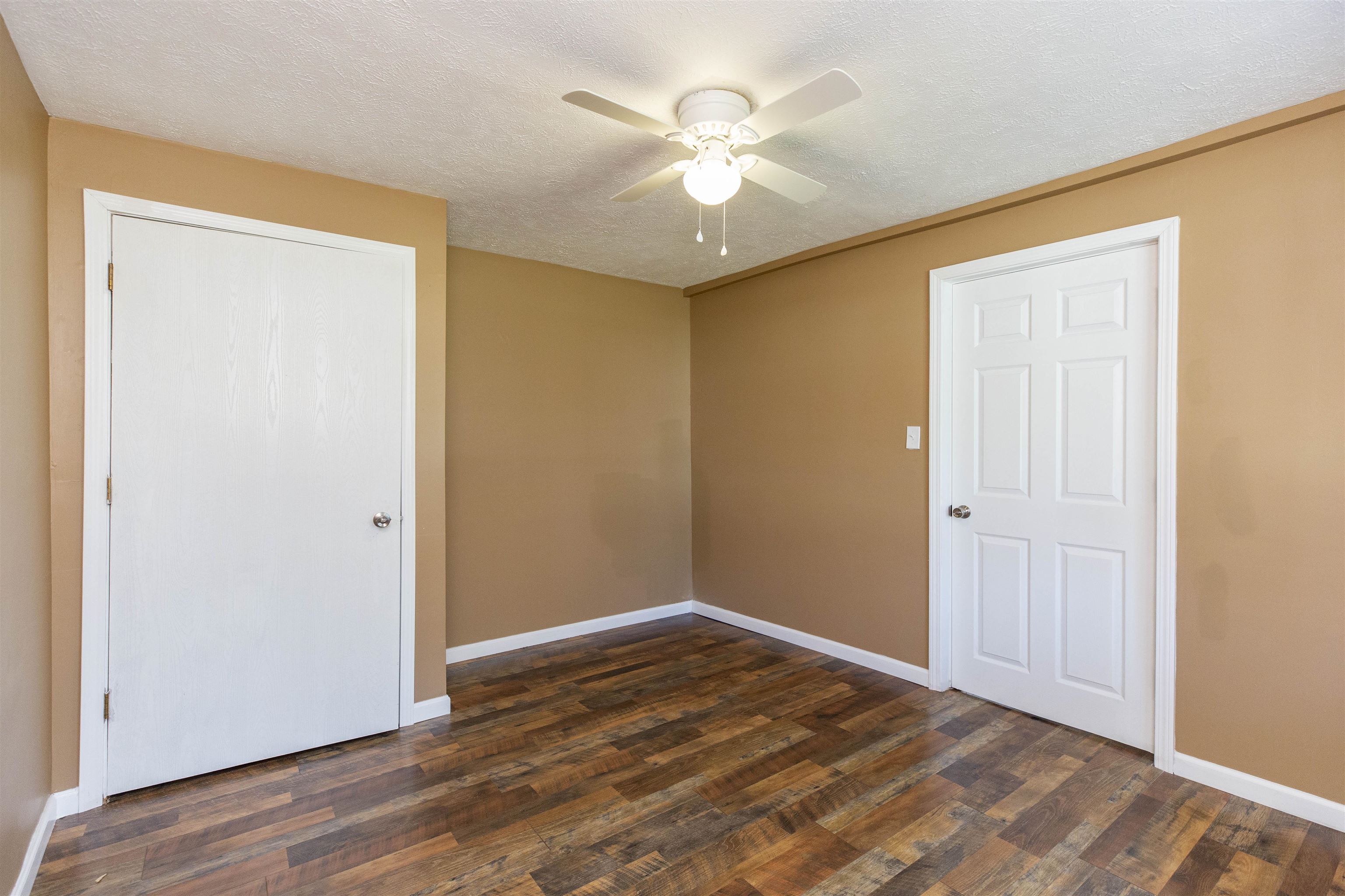 5118 Colfax