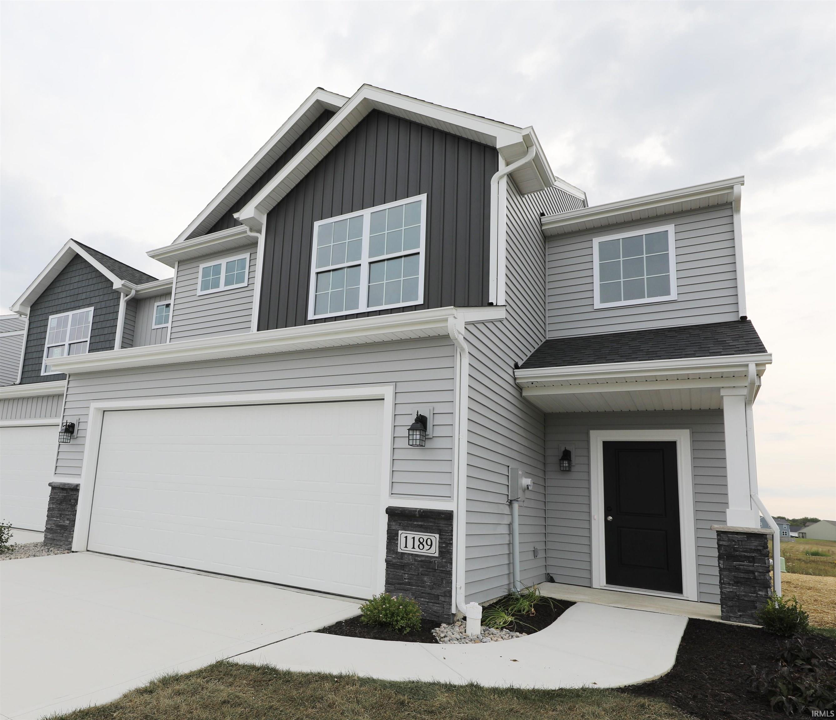 1189 West Hamilton