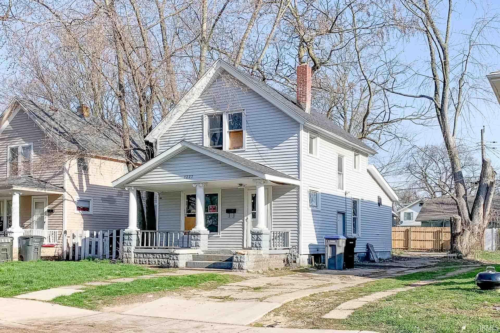 1227 Cedar