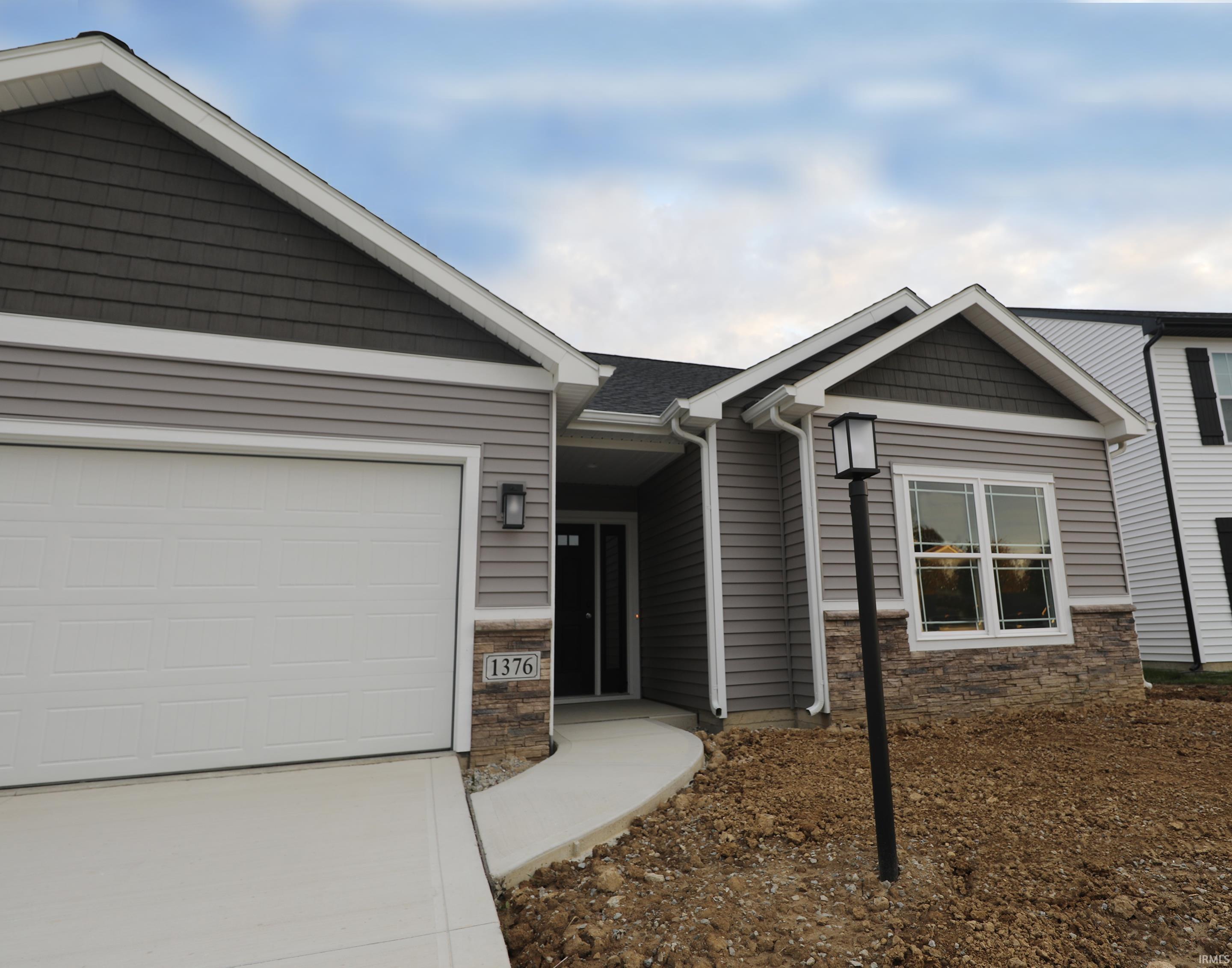 1376 Verdigris