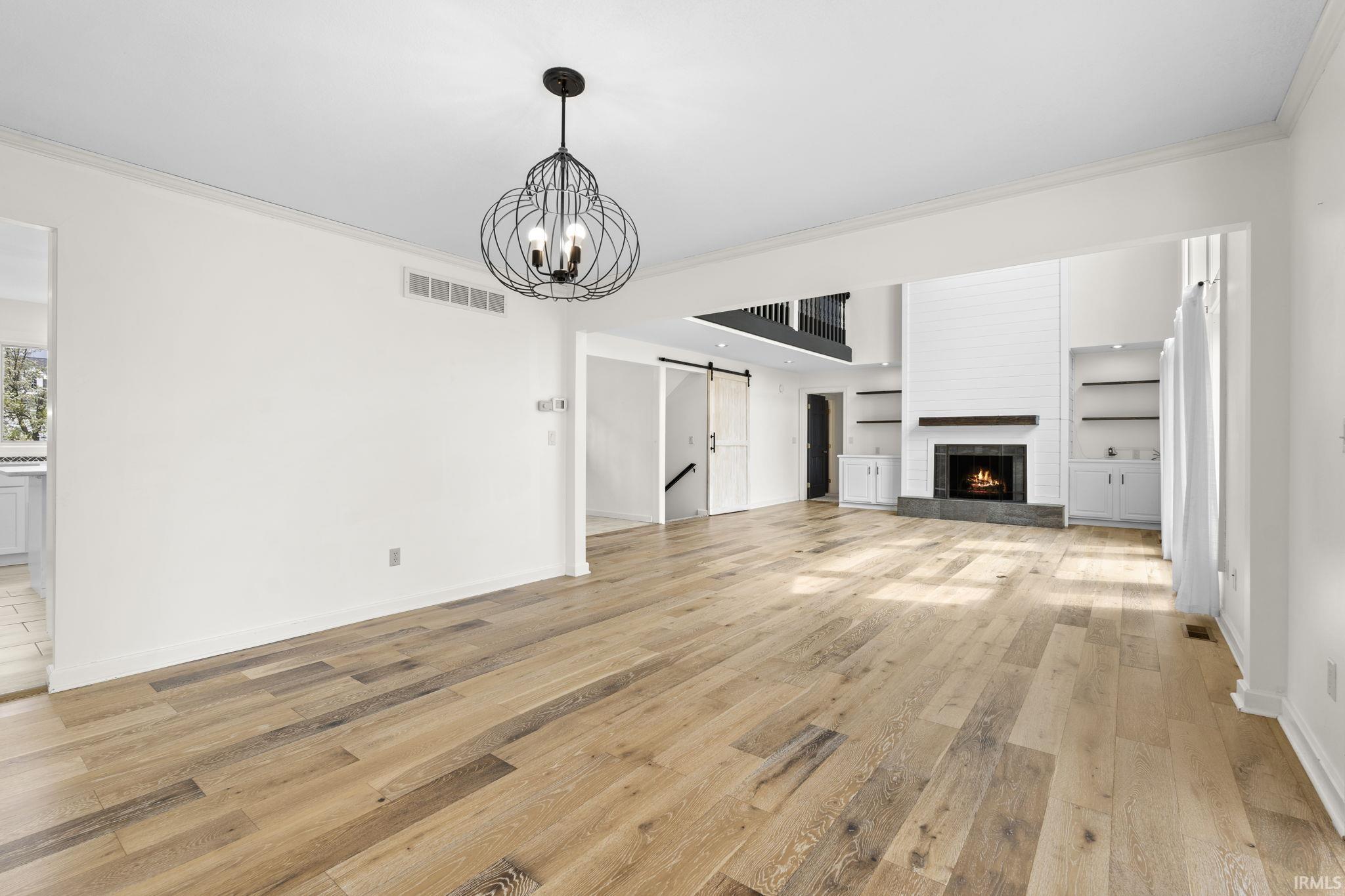 2433 Sycamore Hills