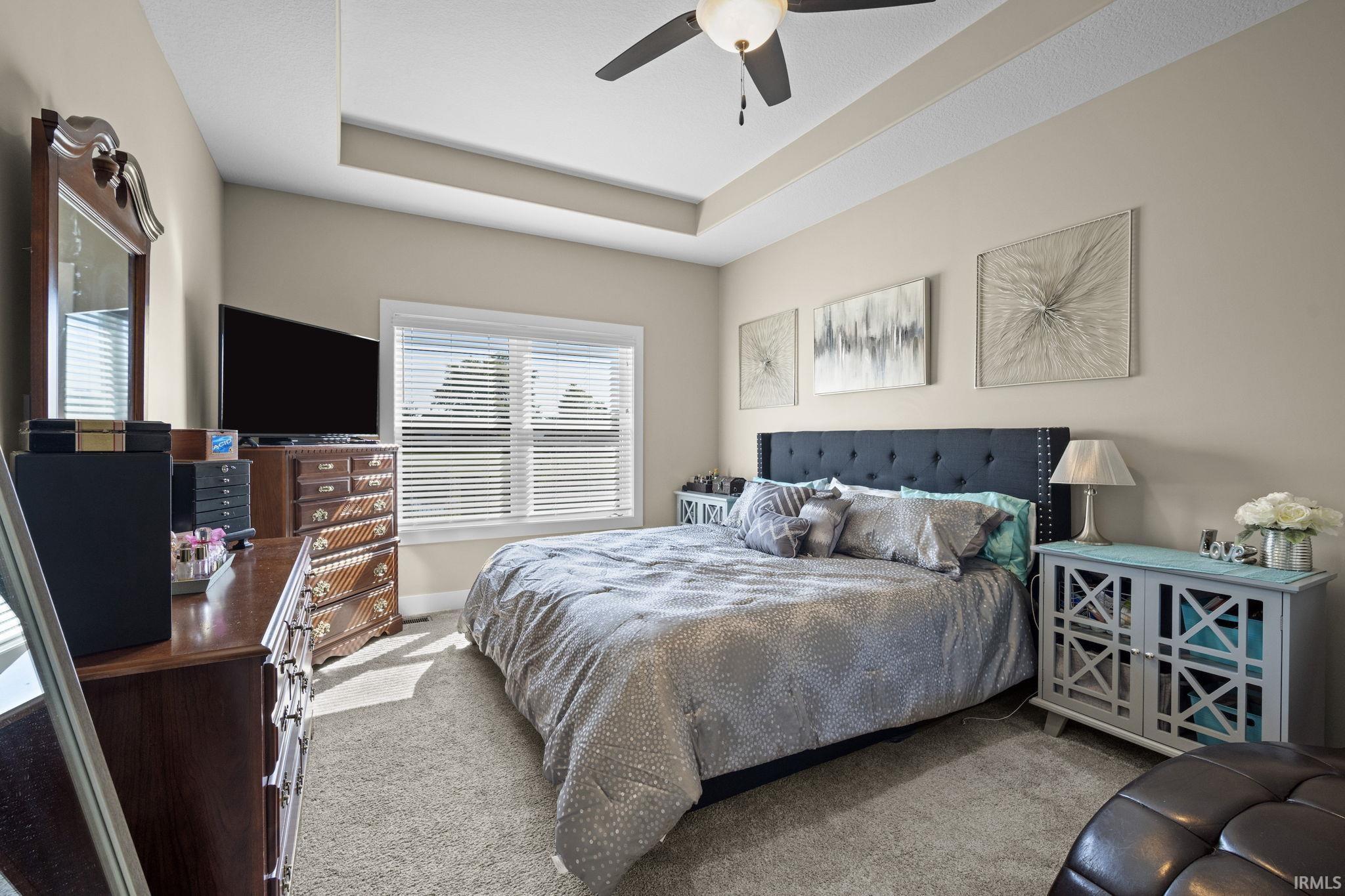17009 Hamptons