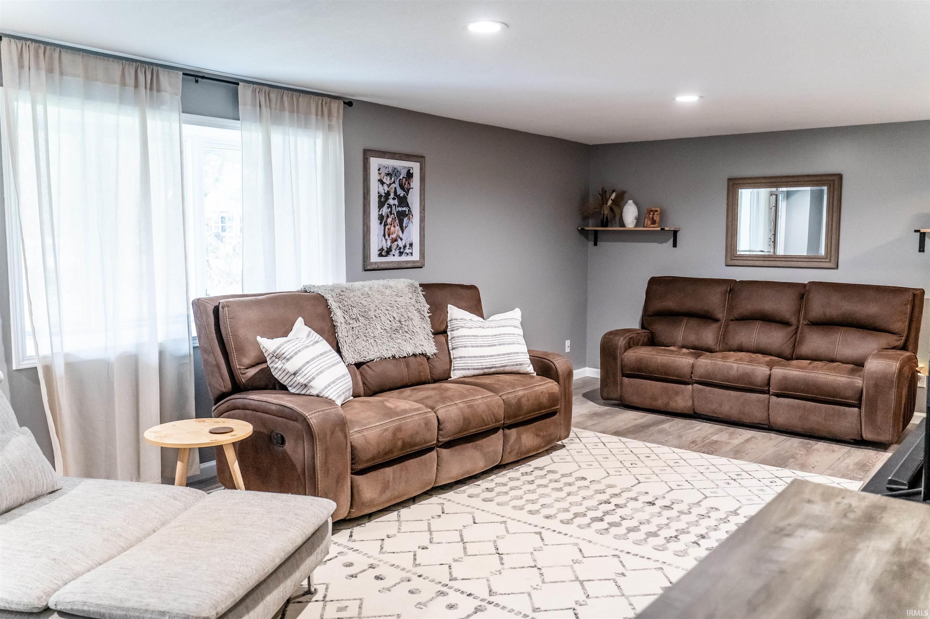 18244 Roosevelt