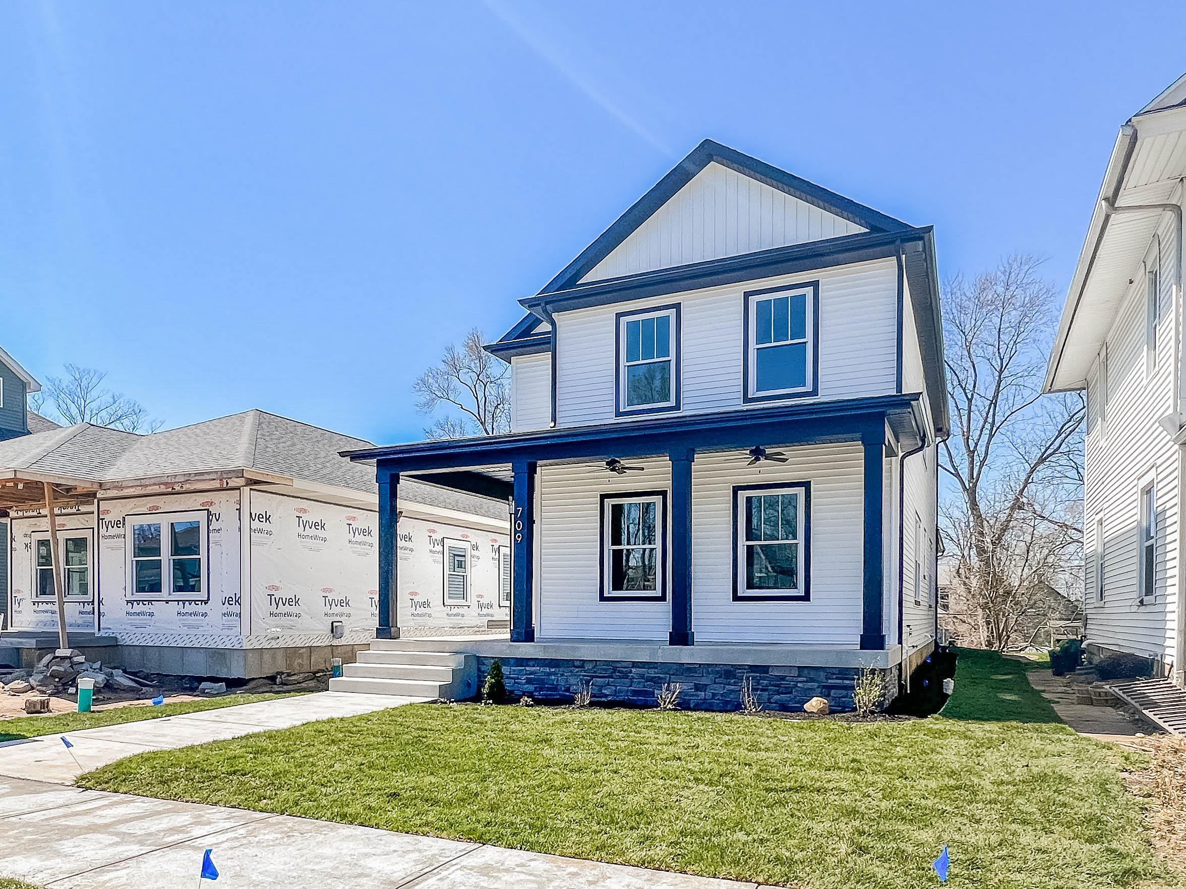 709 Saint Louis