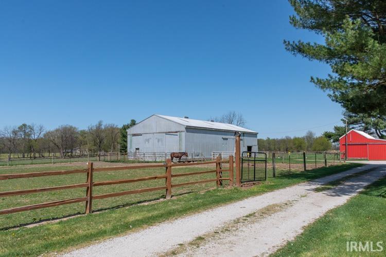 3961 State Road 104