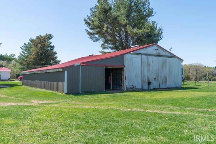 3961 State Road 104
