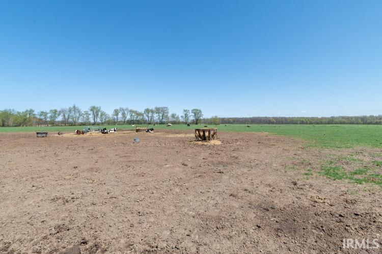 3961 State Road 104