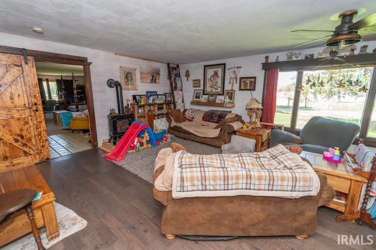 3961 State Road 104