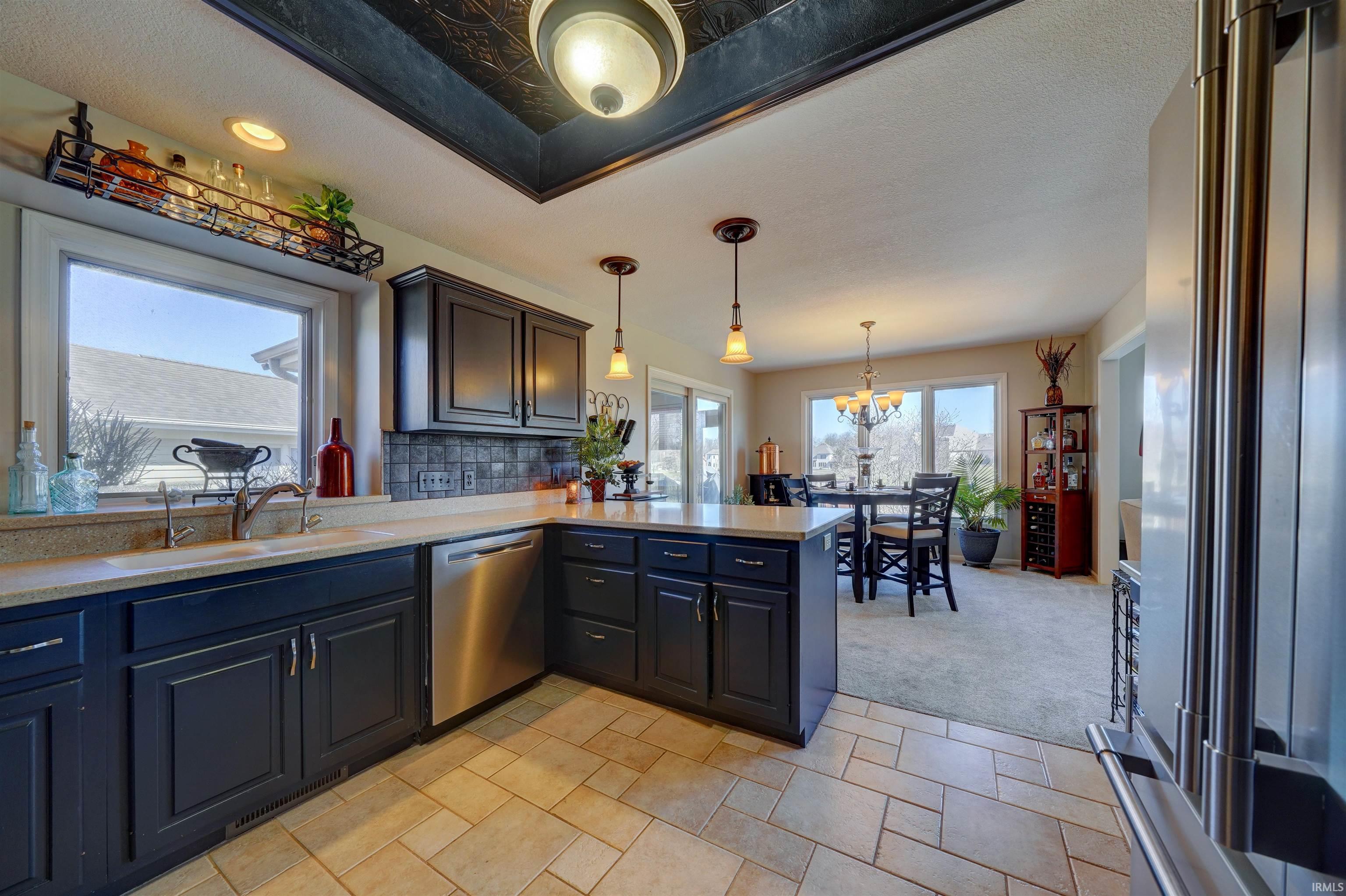 2713 Windridge