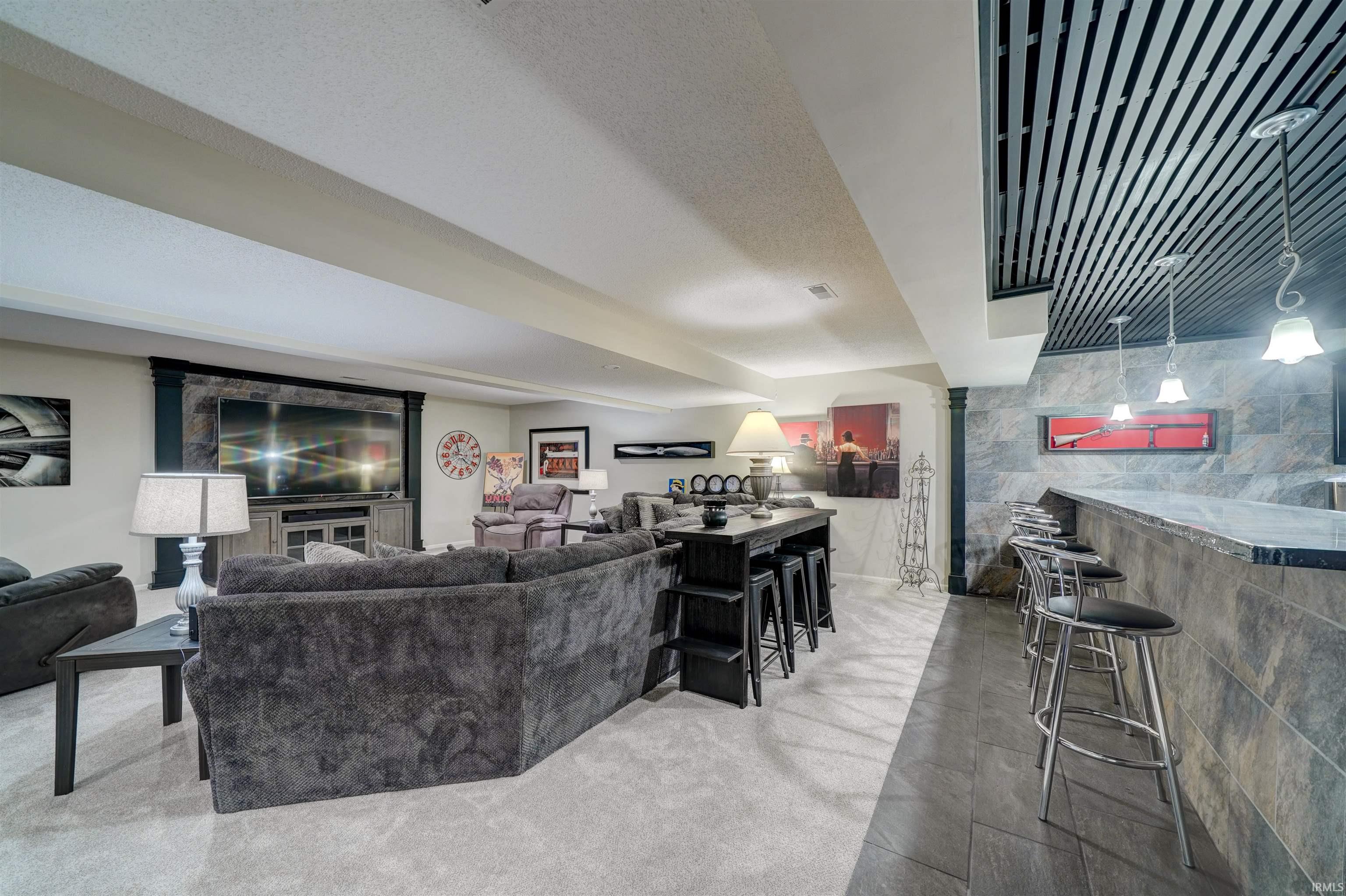 2713 Windridge