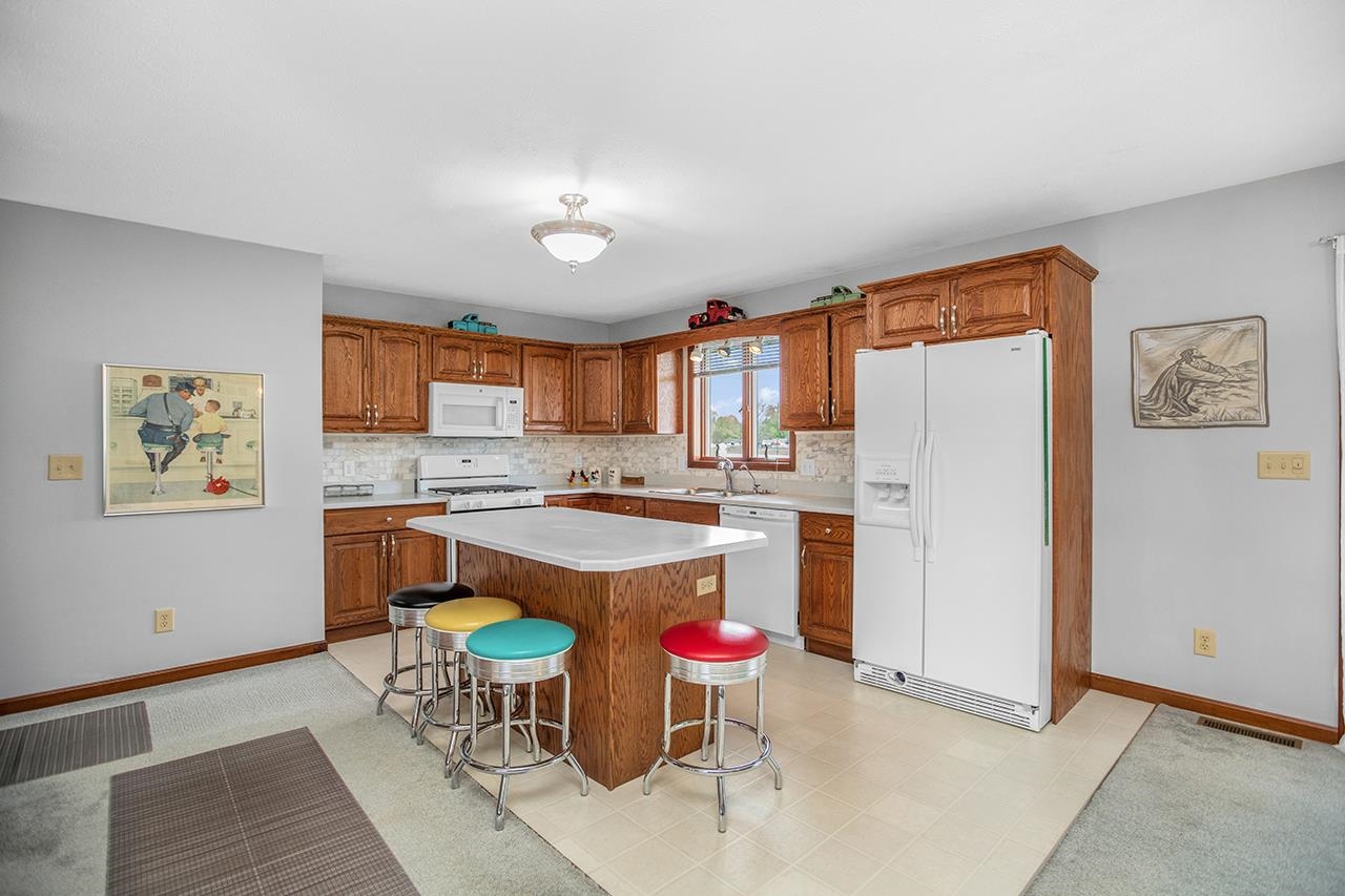 1705 Longwood