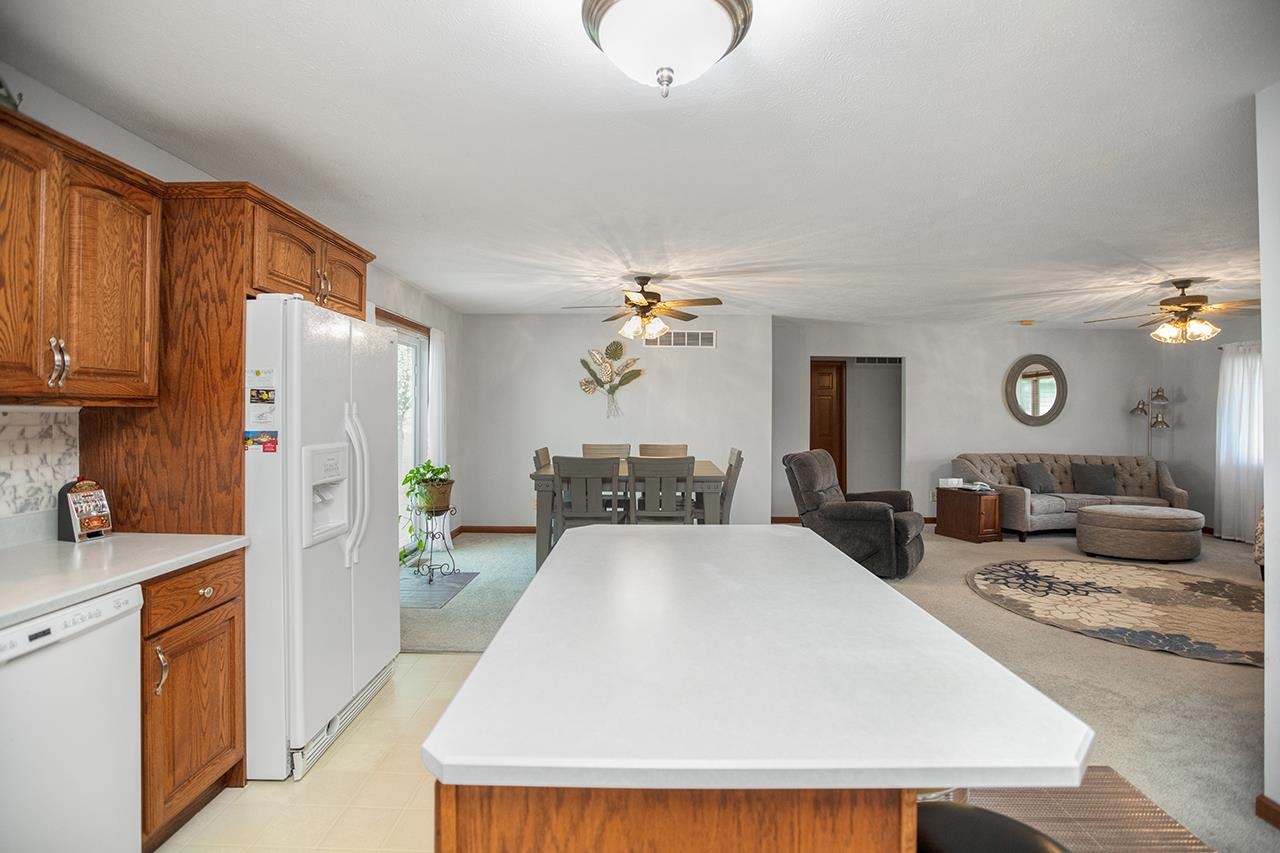 1705 Longwood
