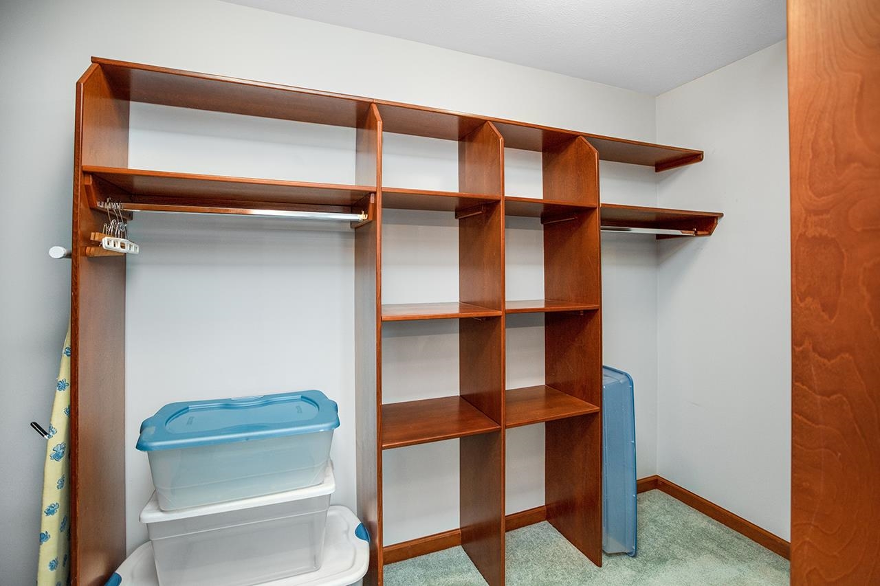 1705 Longwood