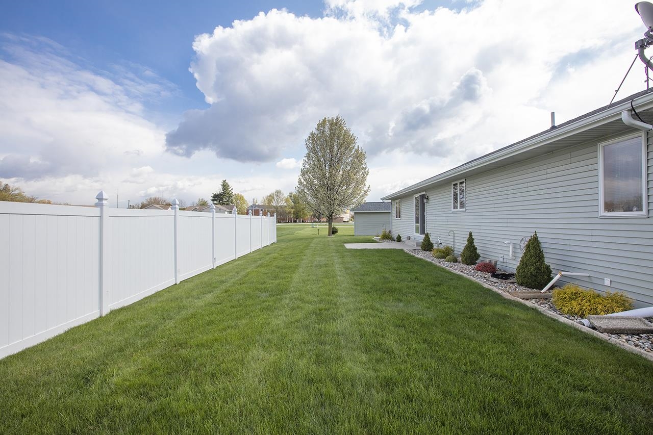 1705 Longwood