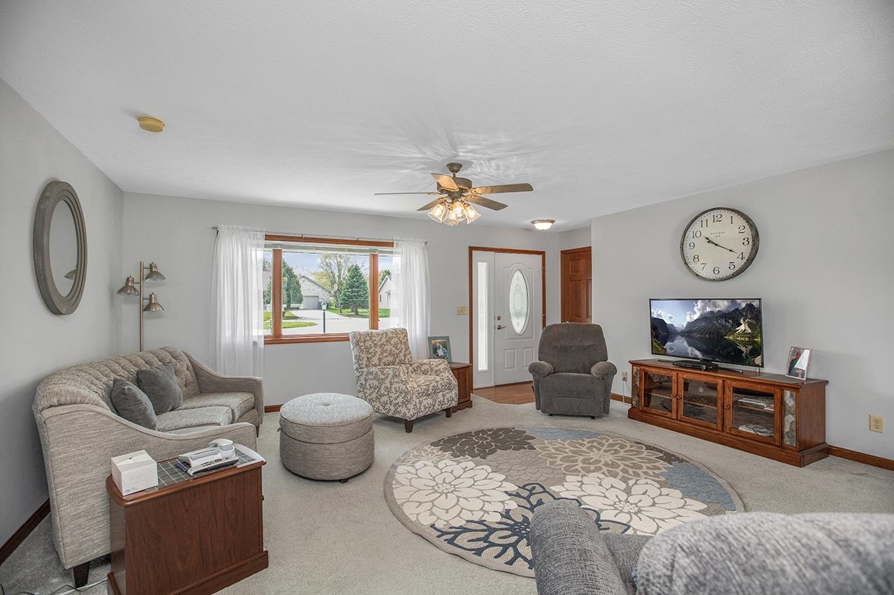 1705 Longwood