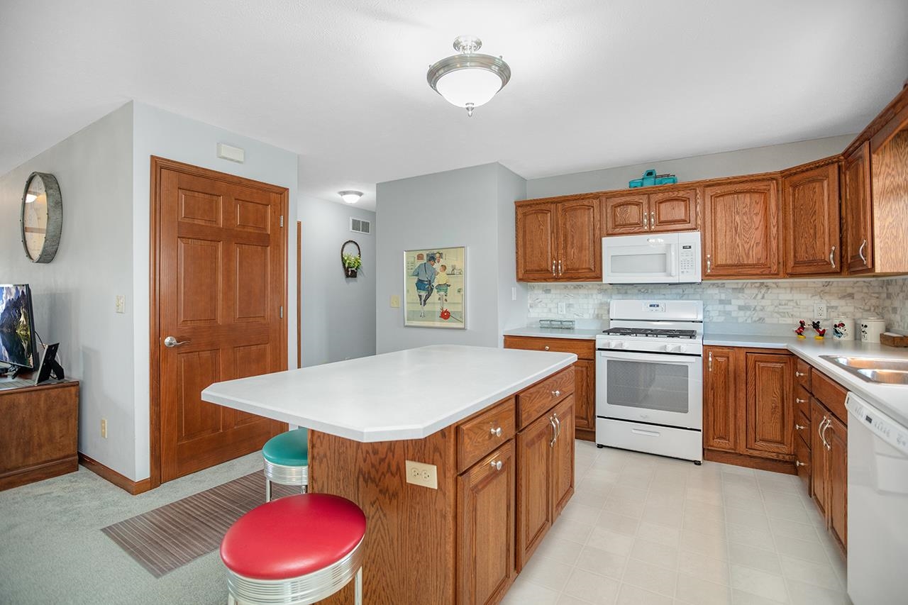 1705 Longwood