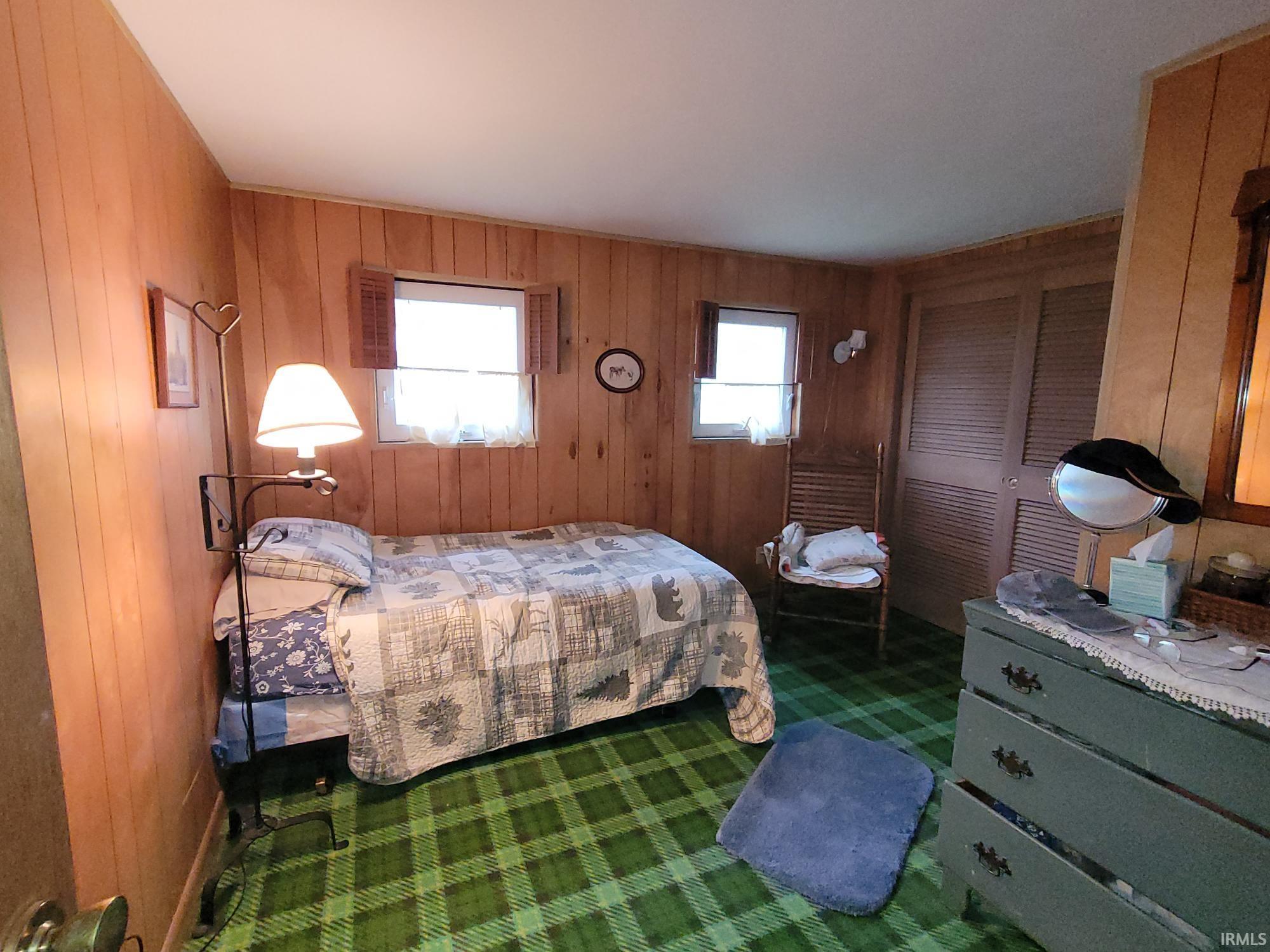 4195 Lake Shore
