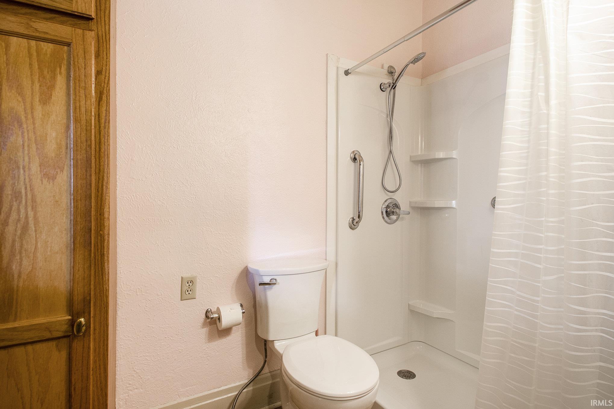 1023 Colfax