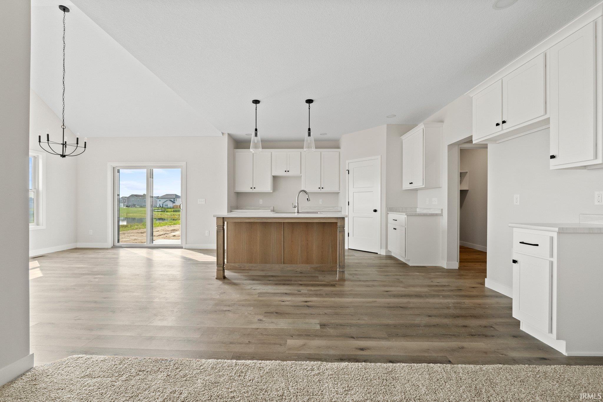 1032 Arthur Heights