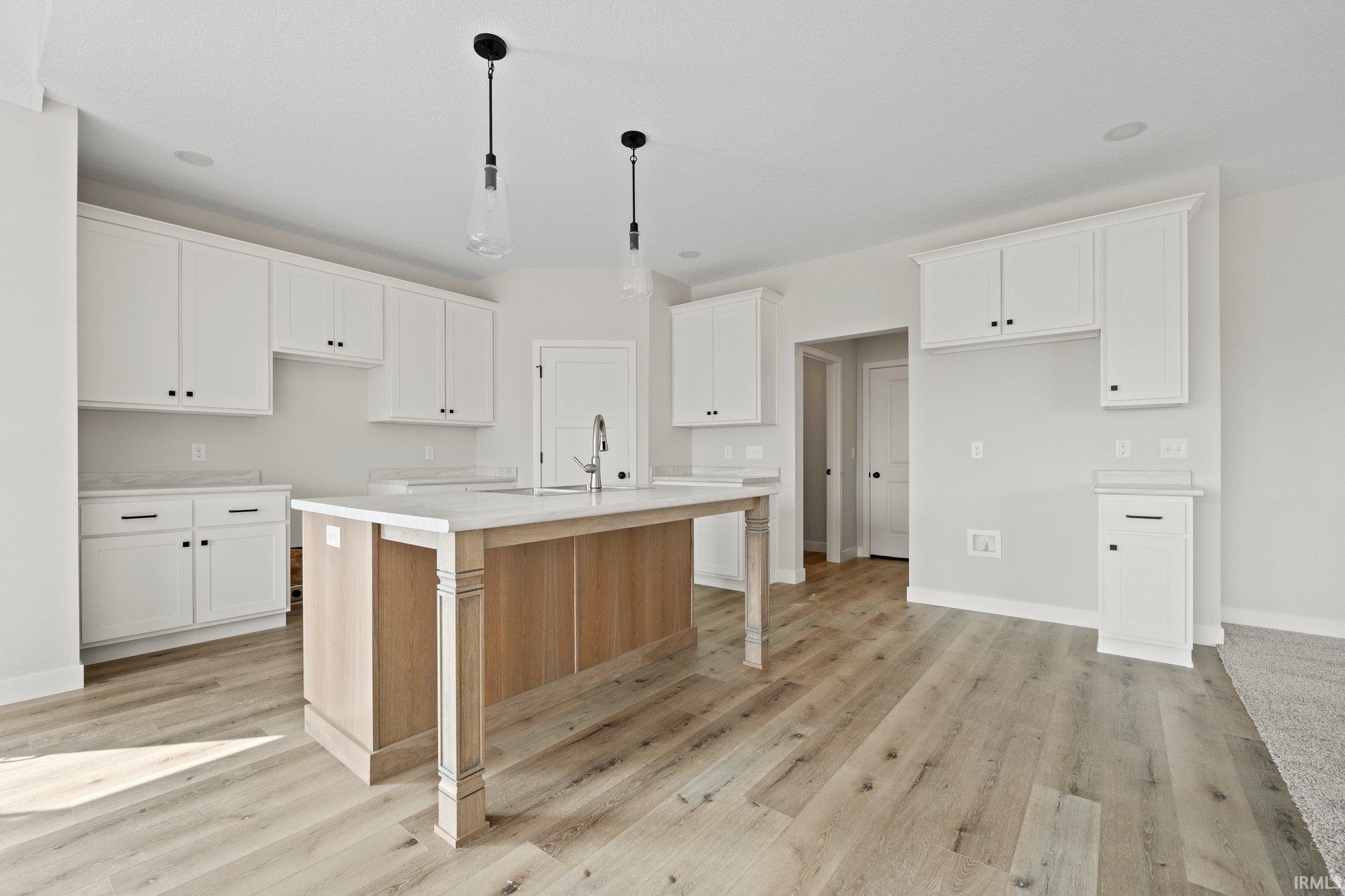 1032 Arthur Heights