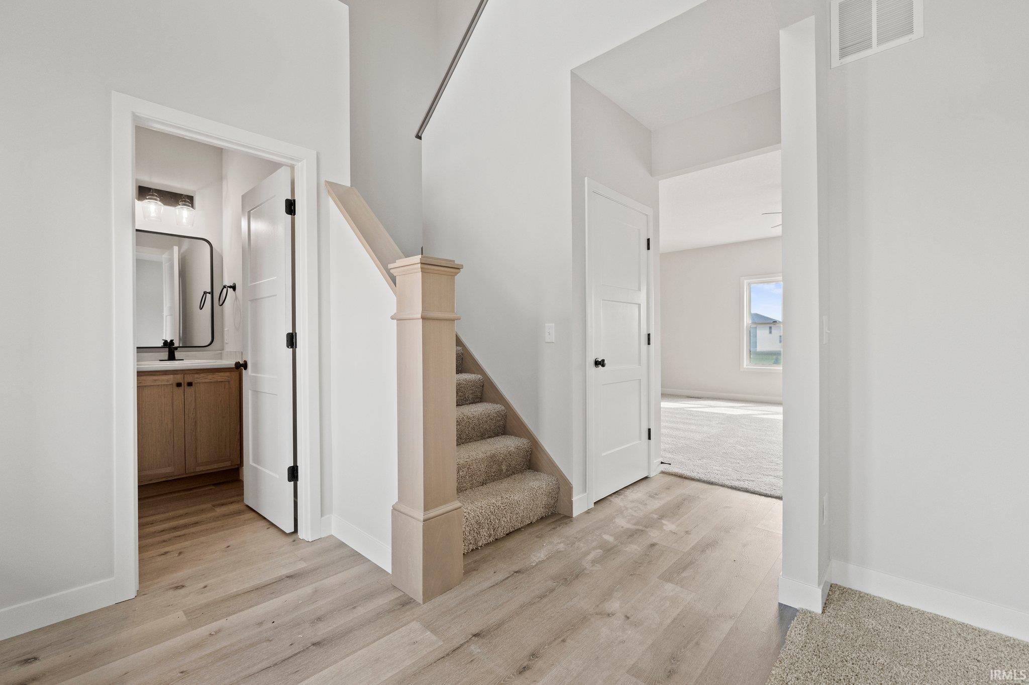 1032 Arthur Heights