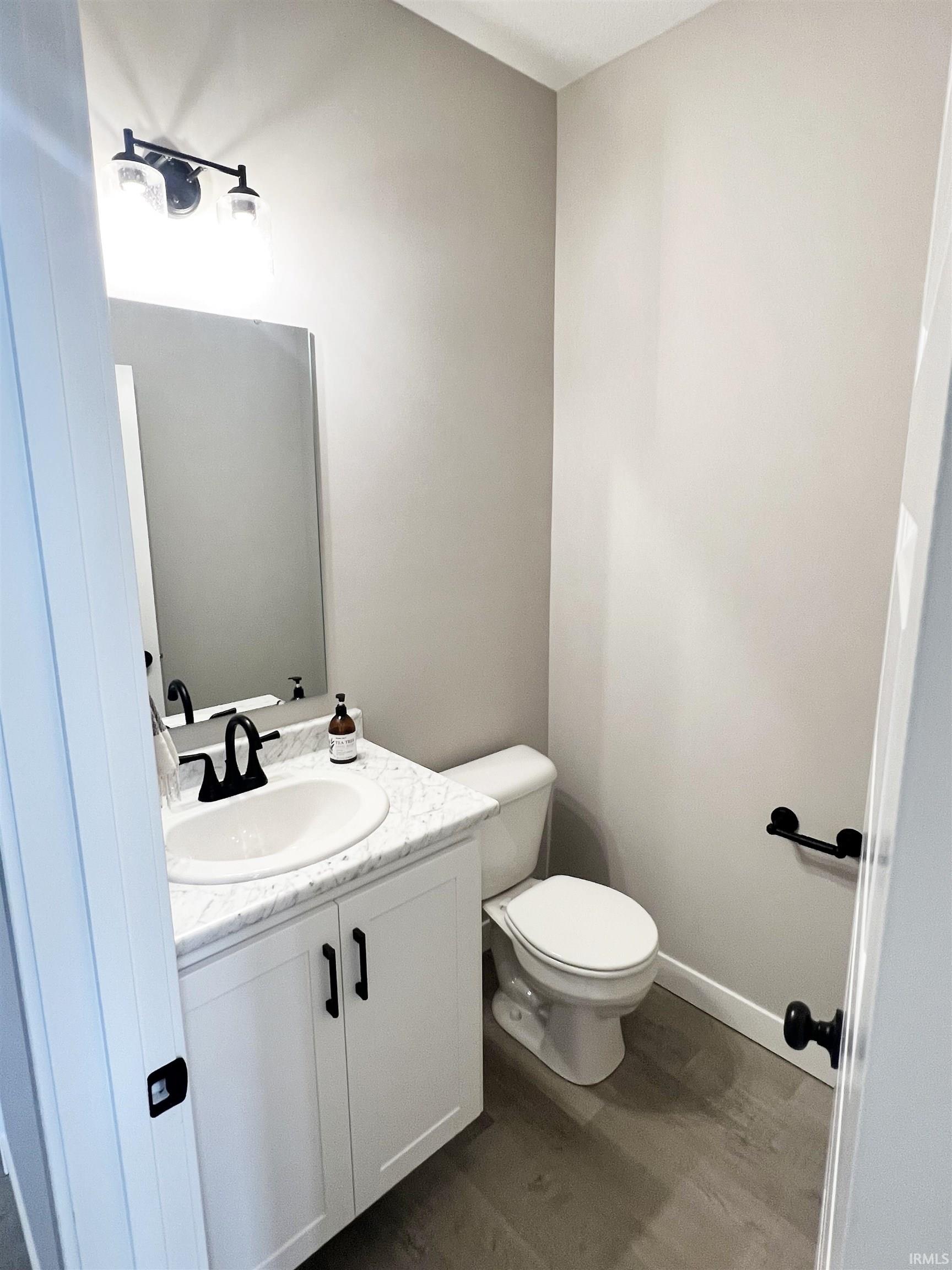 1435 Arthur Heights