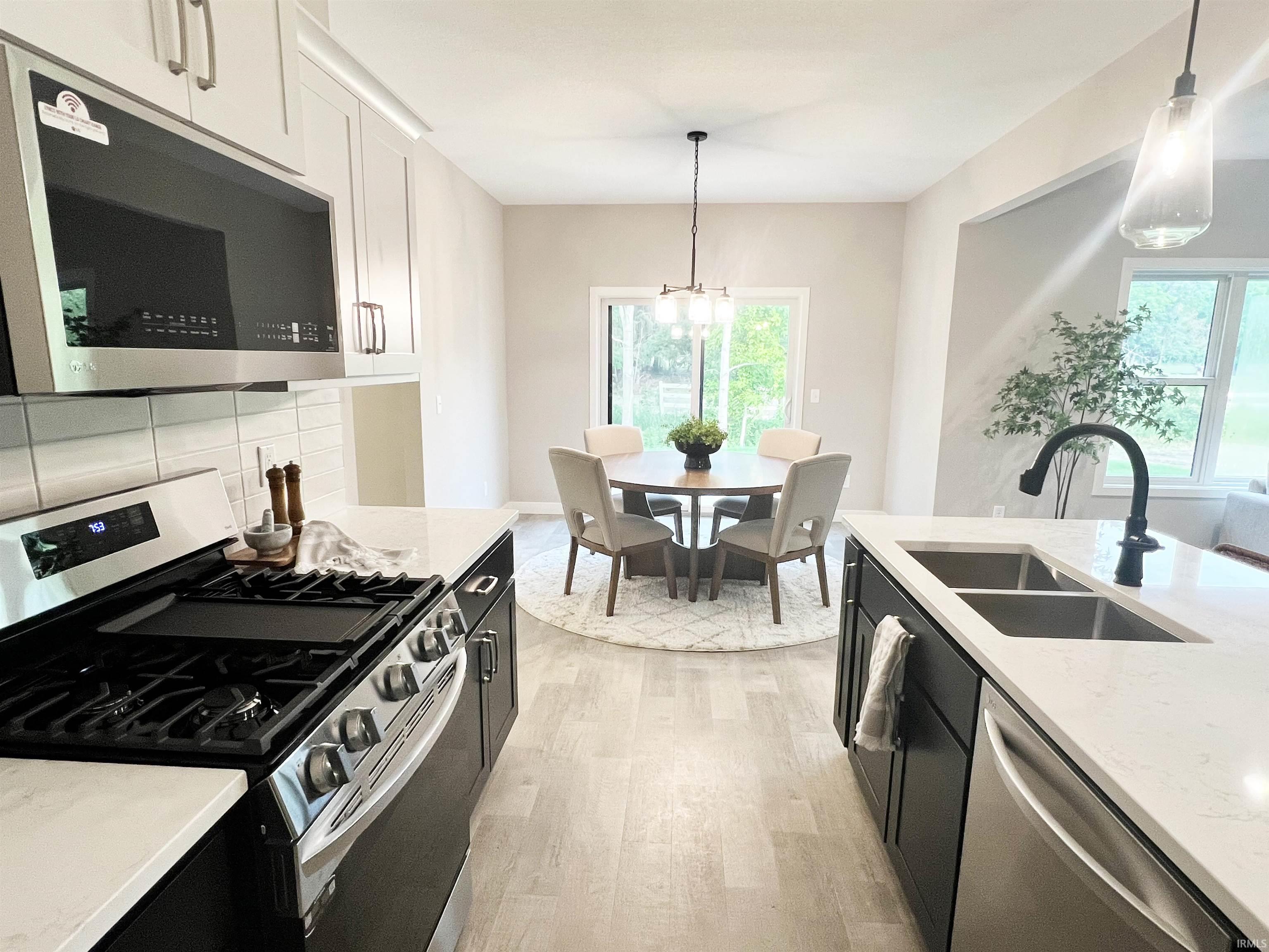 1435 Arthur Heights