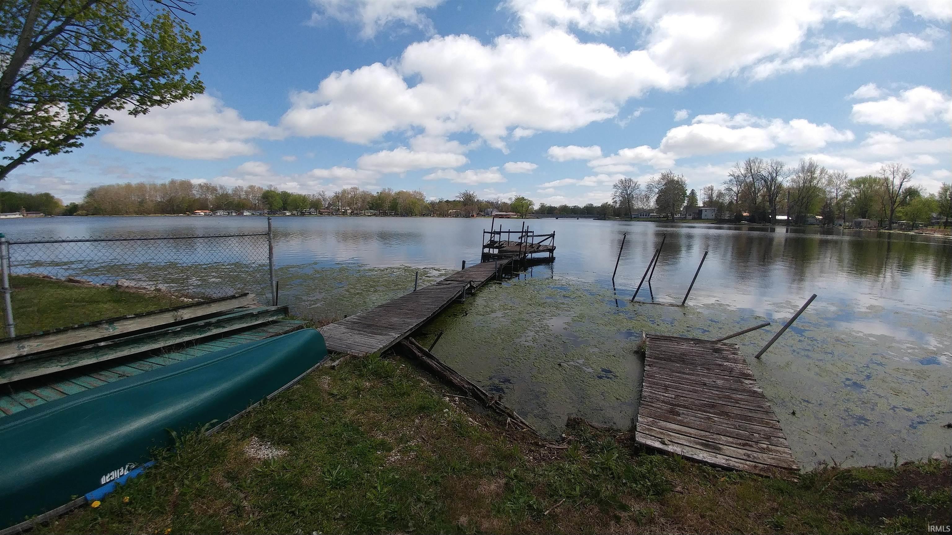 6140 Lakeshore