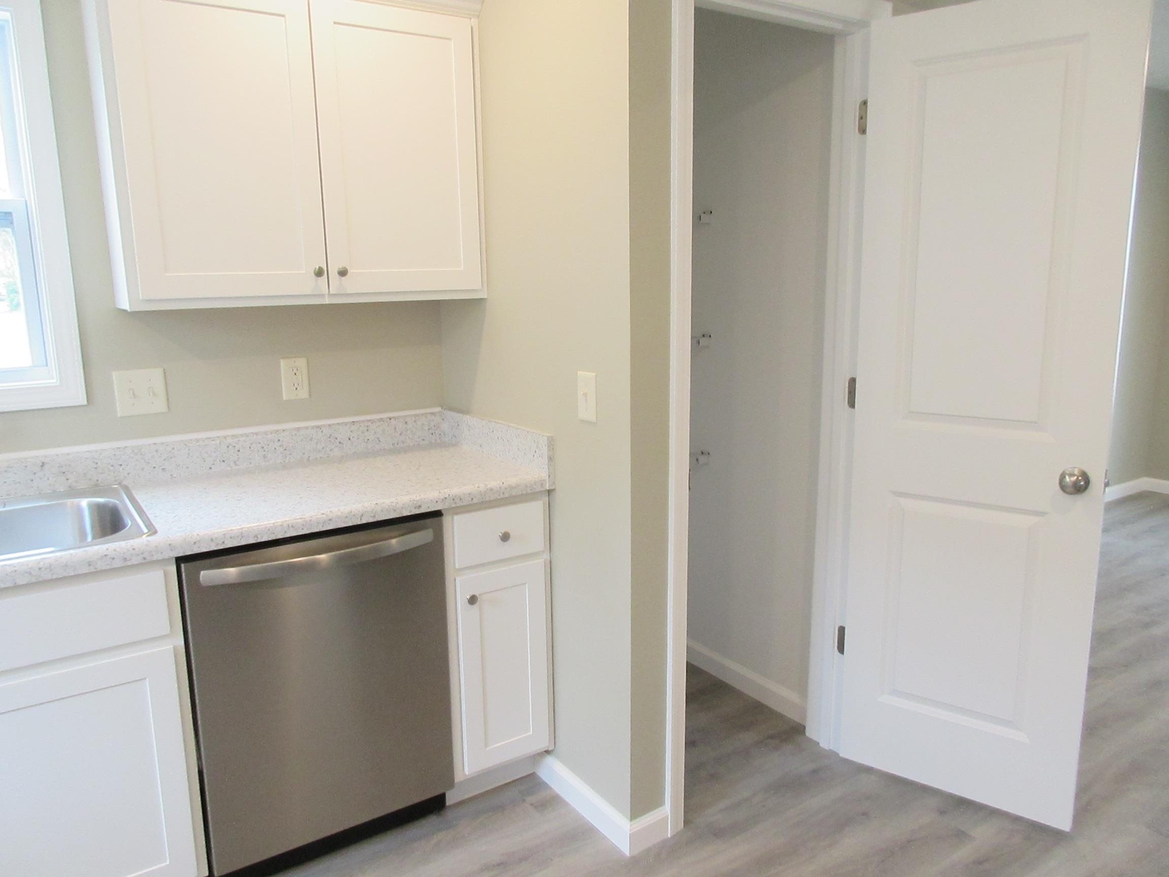 1705 Carter