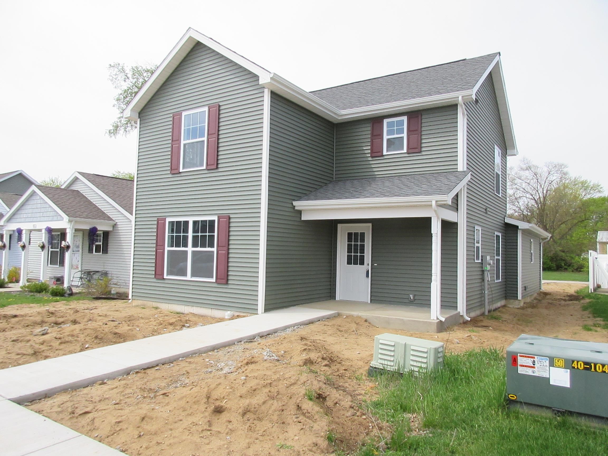 1717 Carter