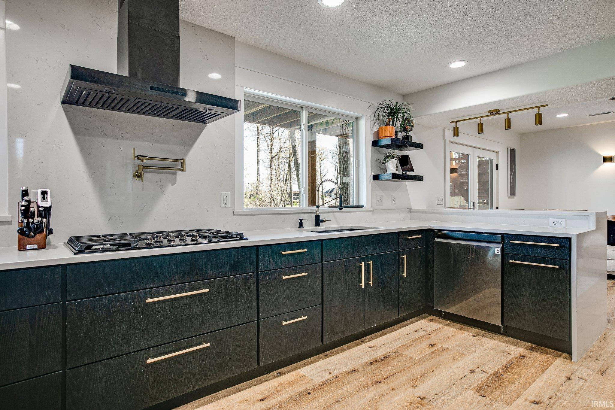 20907 River Brook