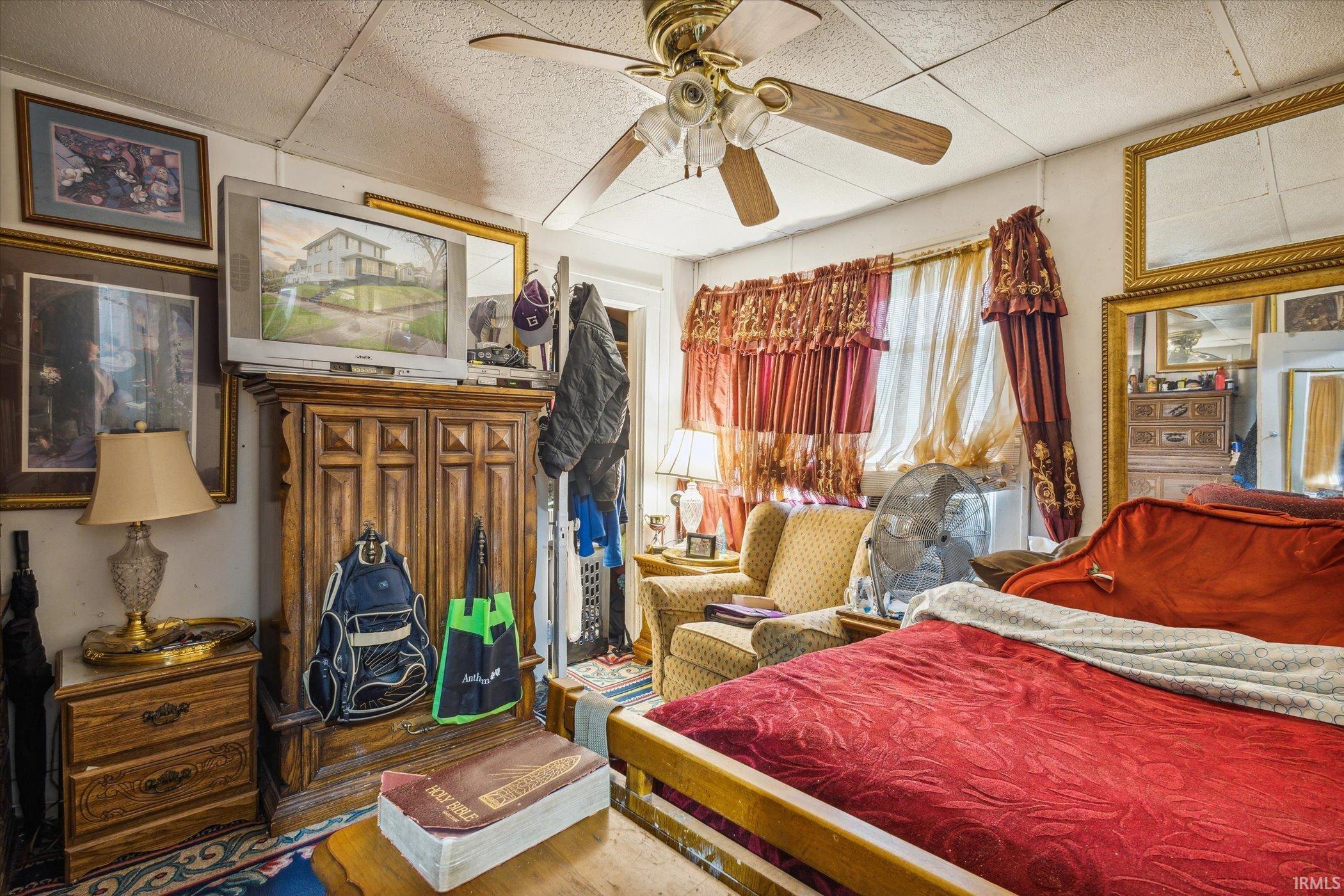 601 Howard