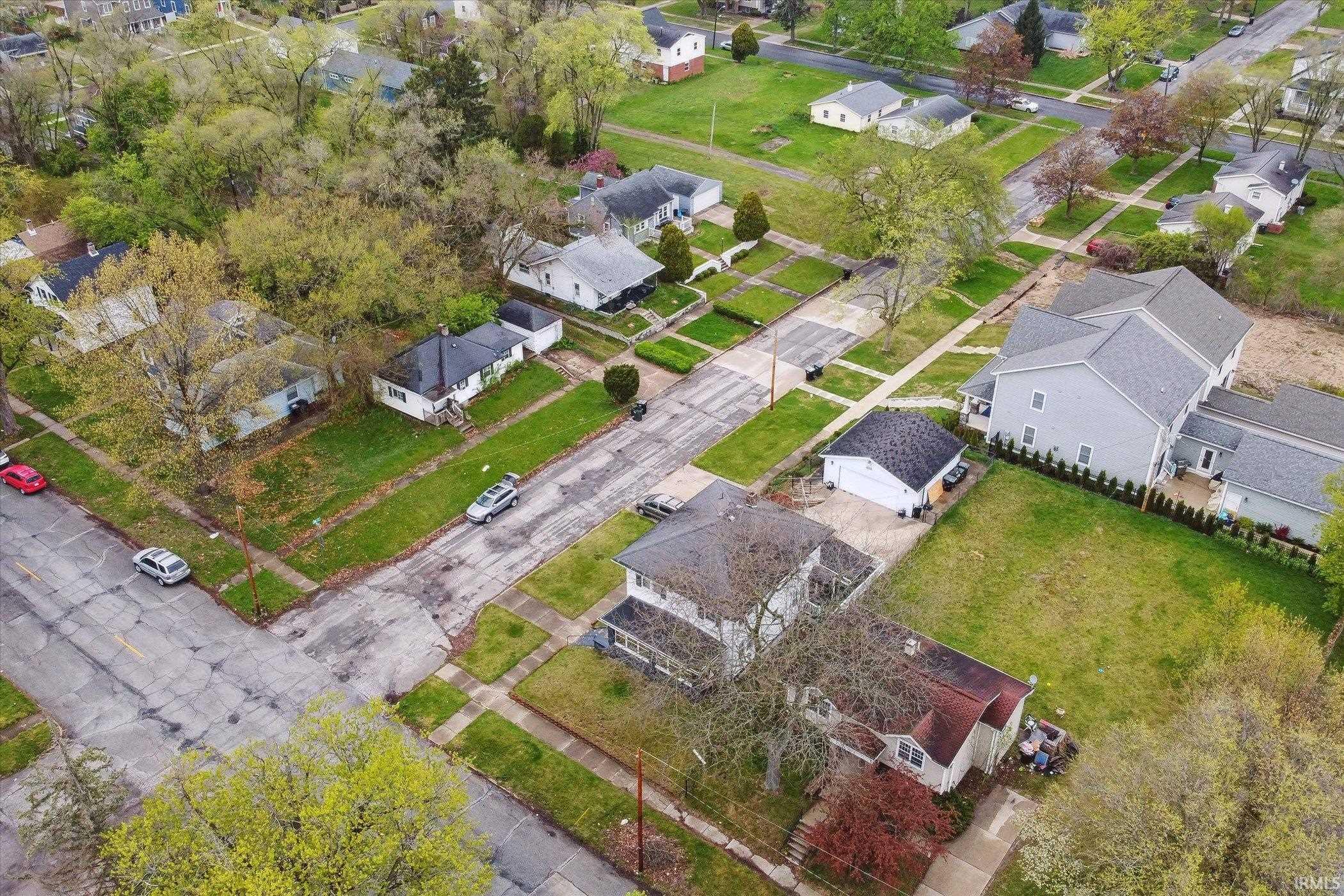 601 Howard