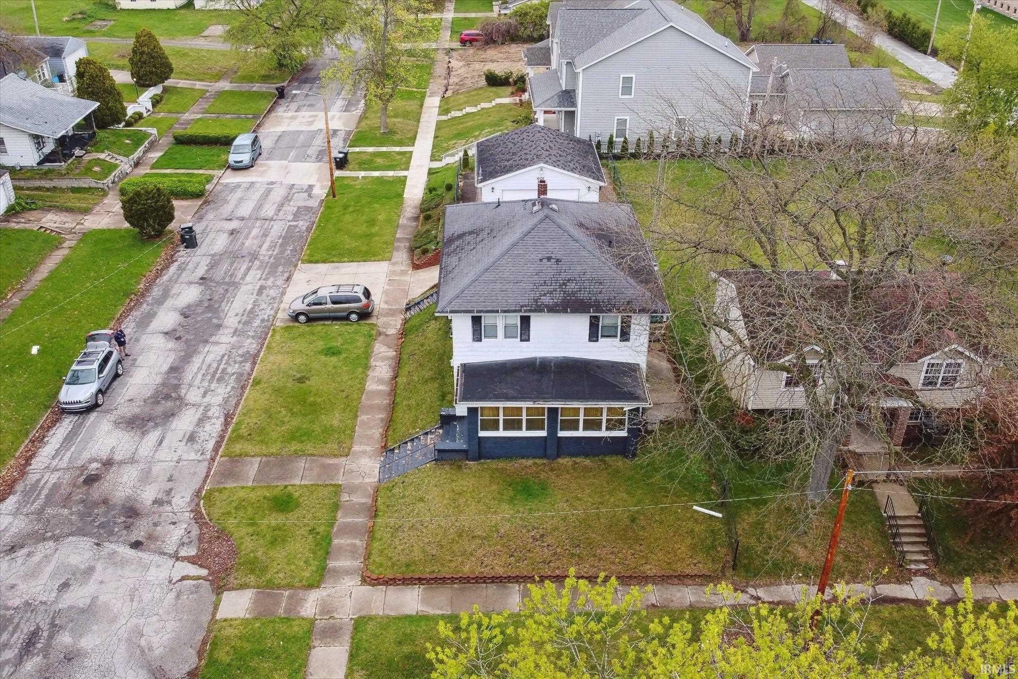 601 Howard