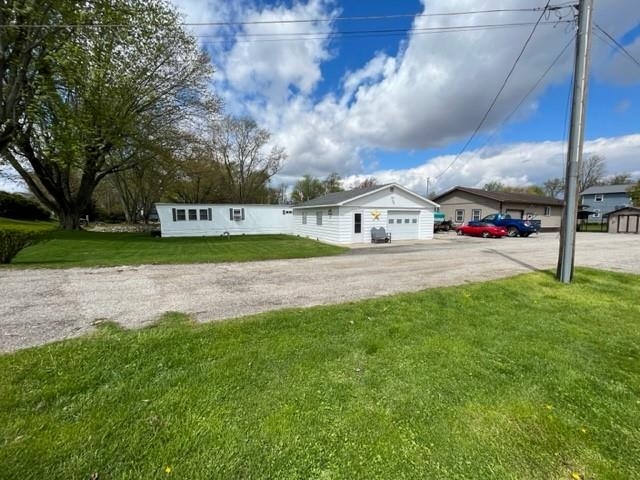 6220 530 E Adams
