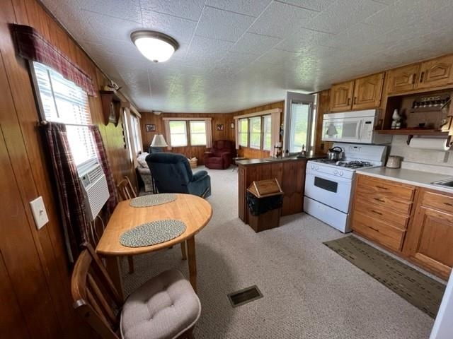 6220 530 E Adams