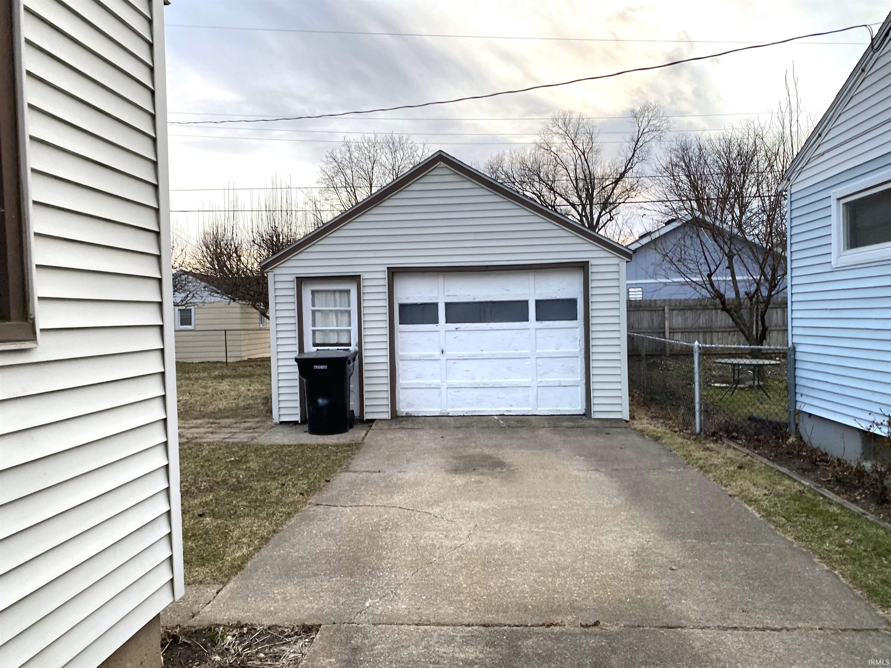 2322 Union