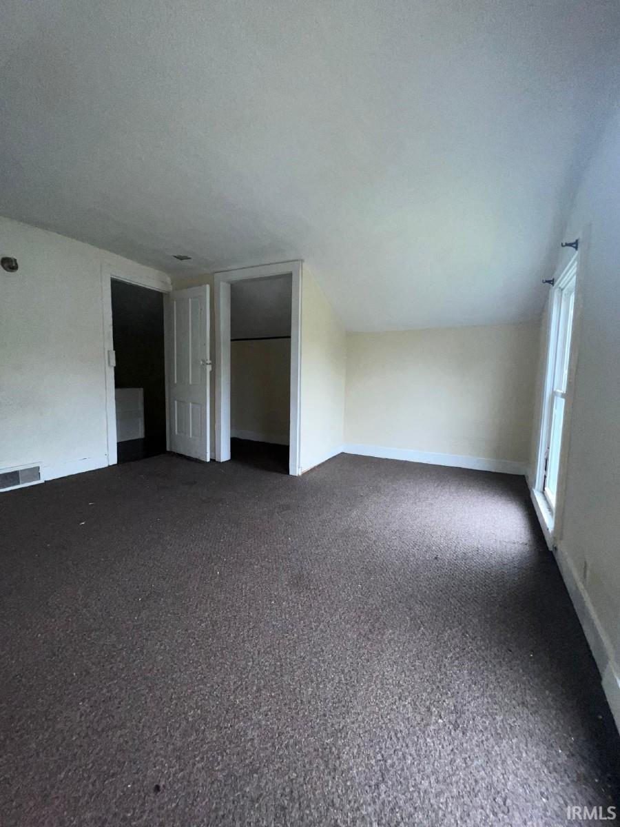 319 Taylor