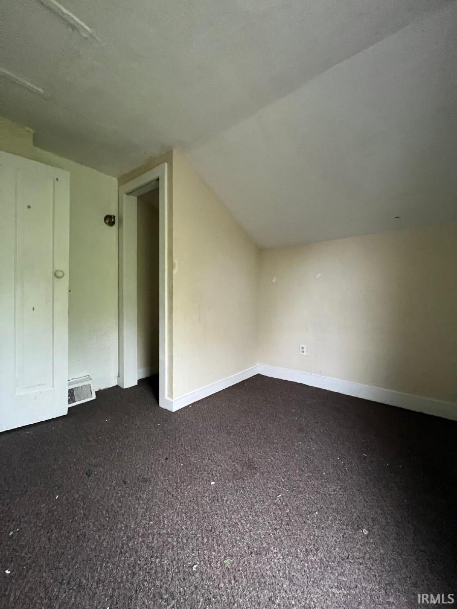 319 Taylor