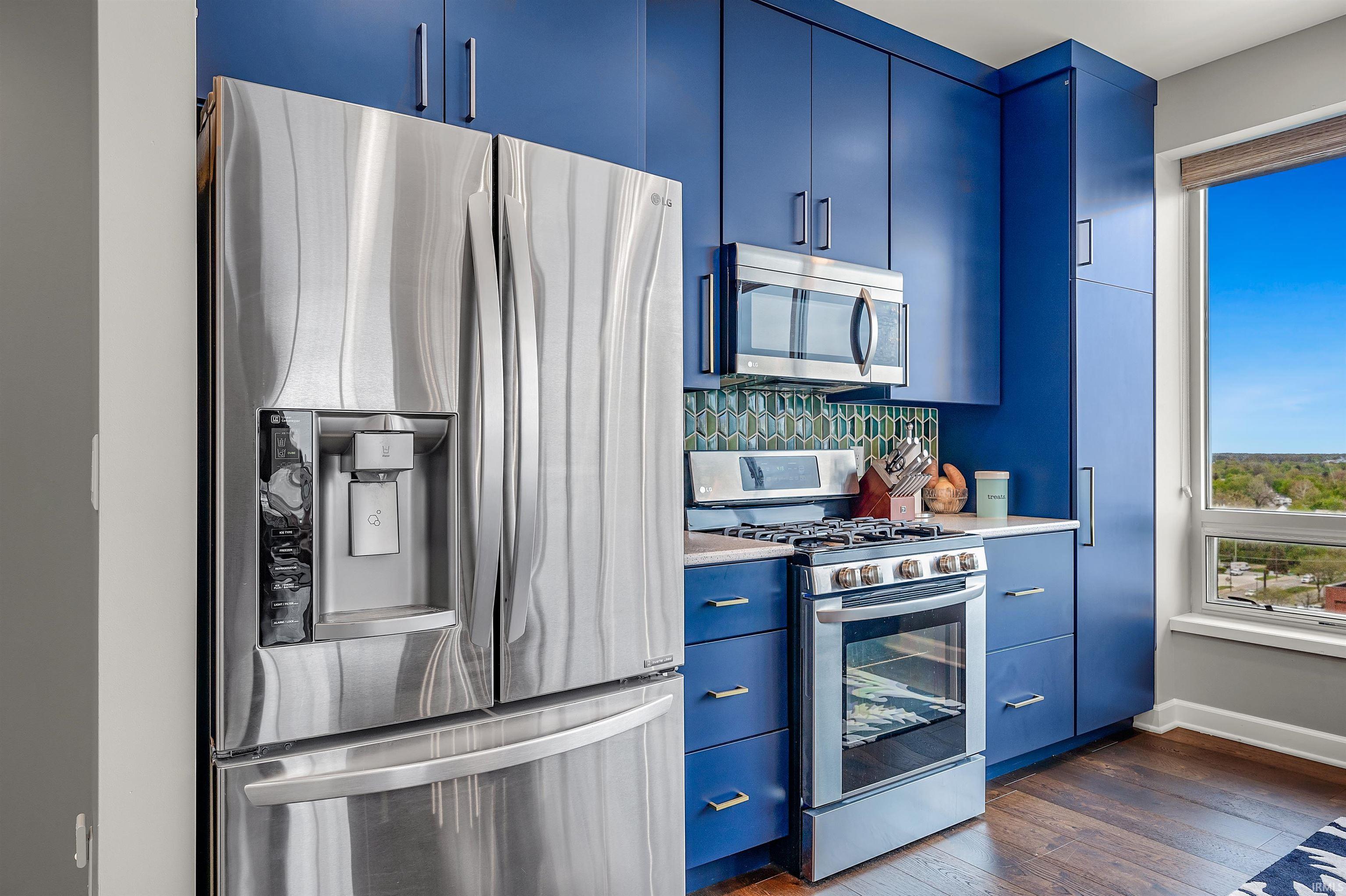 203 Berry, Apt 1305