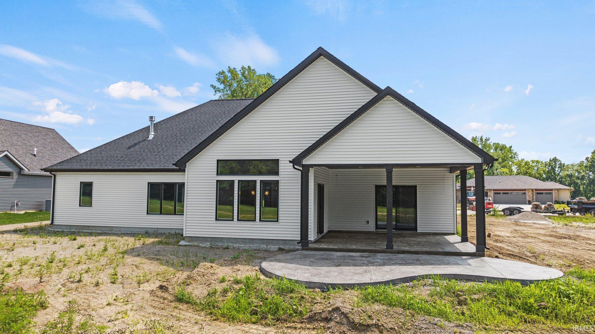 1808 Golfview
